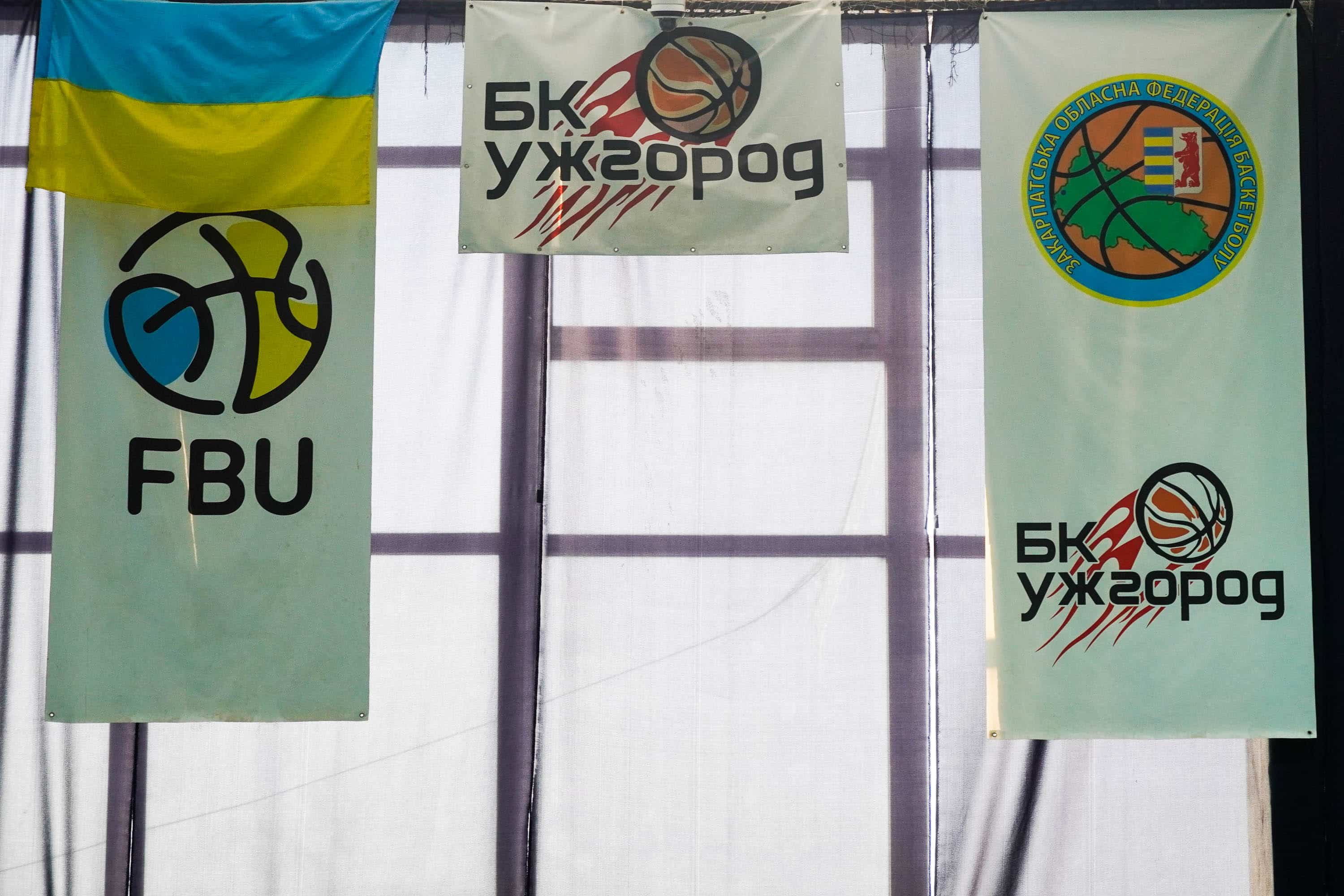 В Ужгороді триває відкритий Кубок міста з баскетболу серед ветеранів