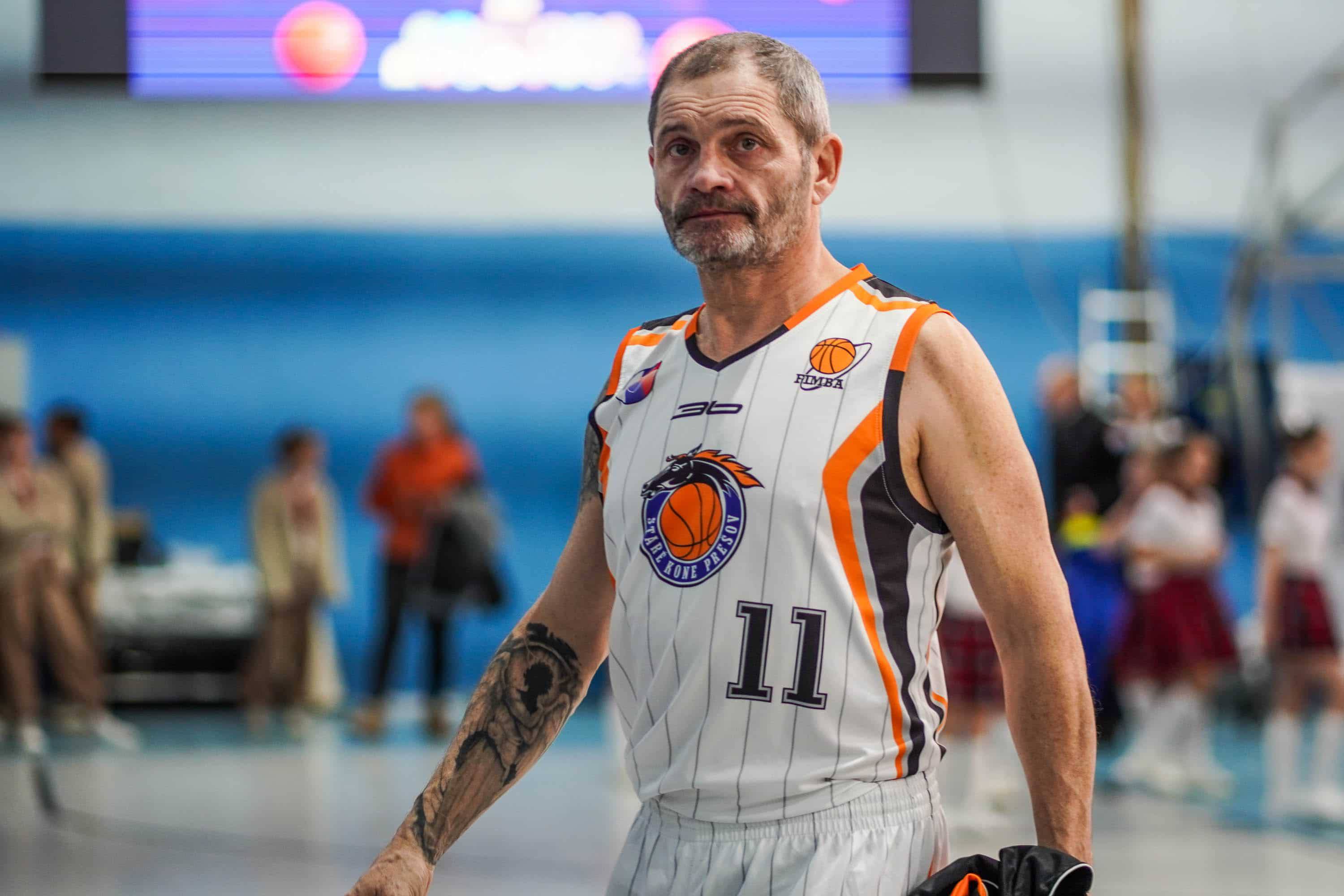 В Ужгороді триває відкритий Кубок міста з баскетболу серед ветеранів