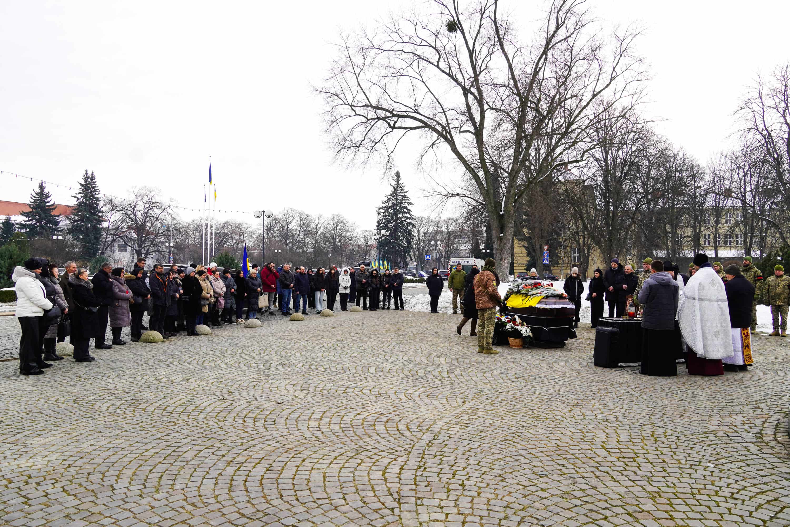 В Ужгороді сьогодні попрощалися із 46-річним солдатом Михайлом Королем