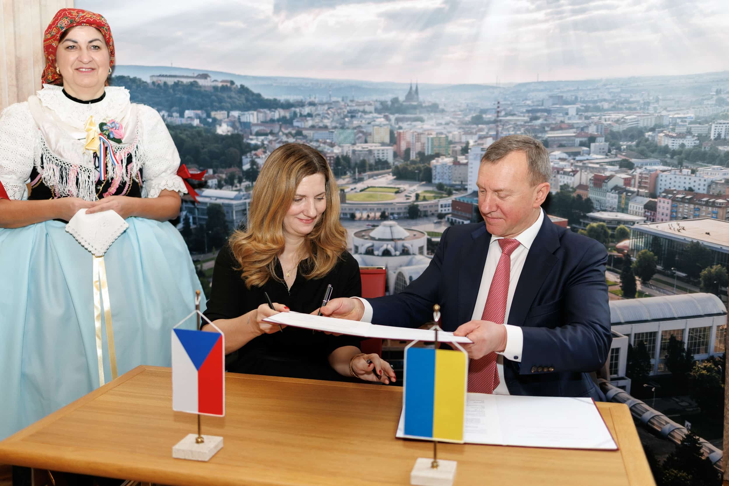 Брно стало 28-м містом-побратимом Ужгорода