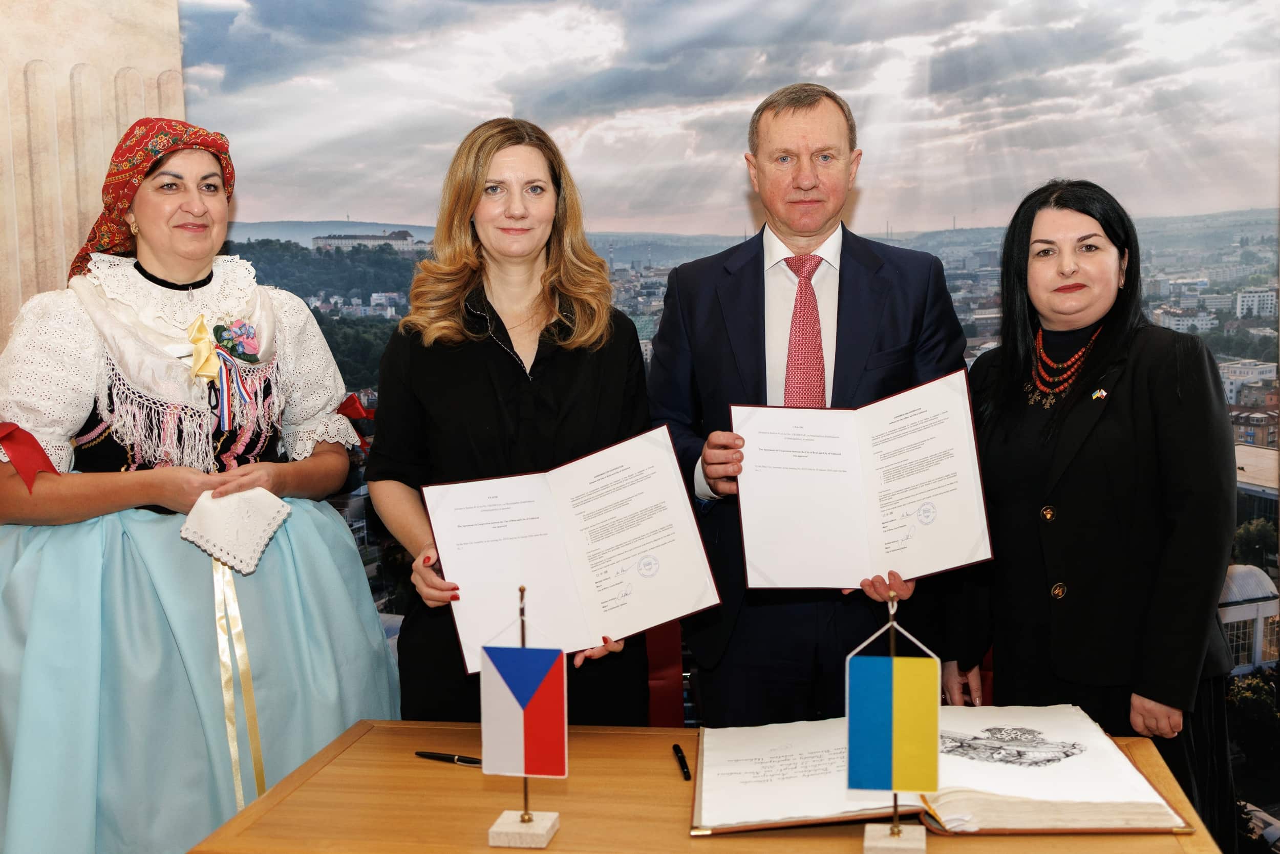 Брно стало 28-м містом-побратимом Ужгорода