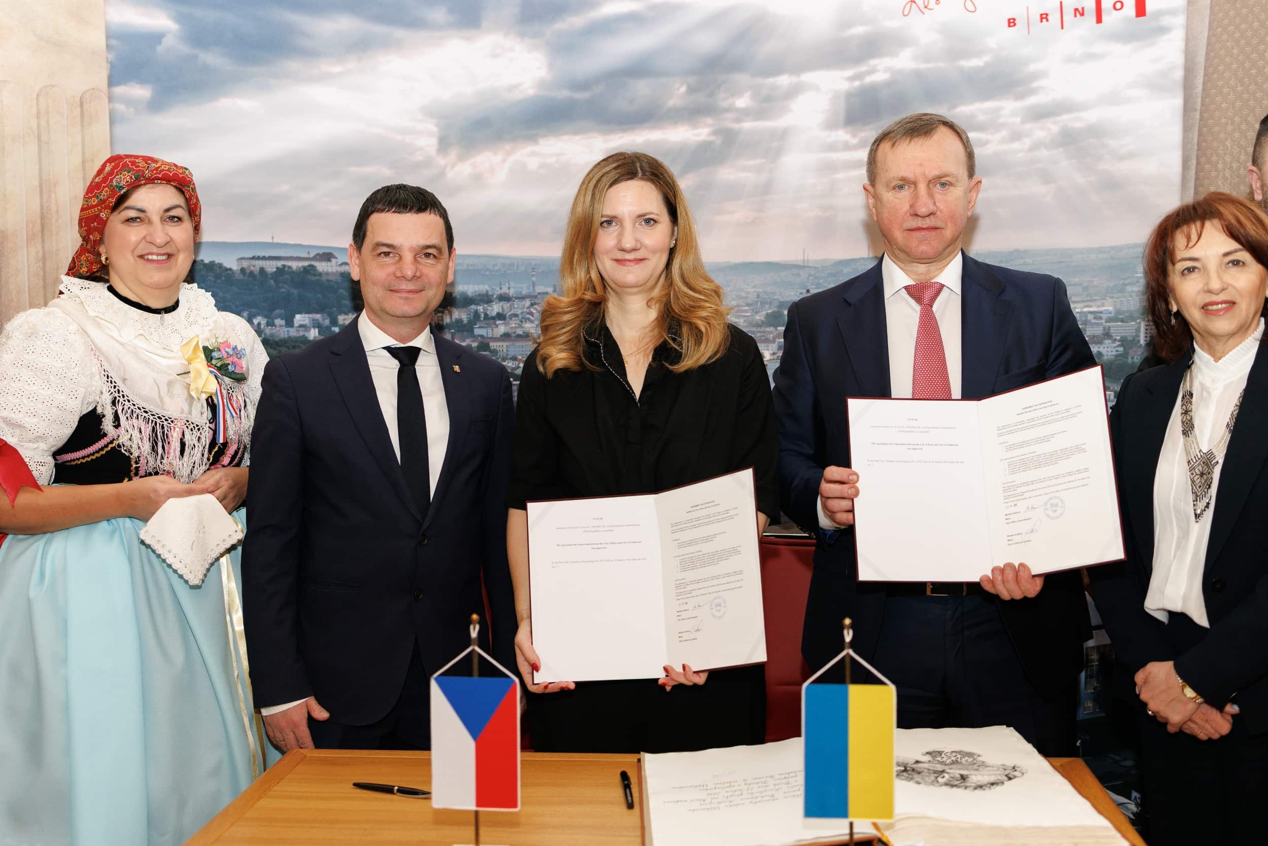 Брно стало 28-м містом-побратимом Ужгорода