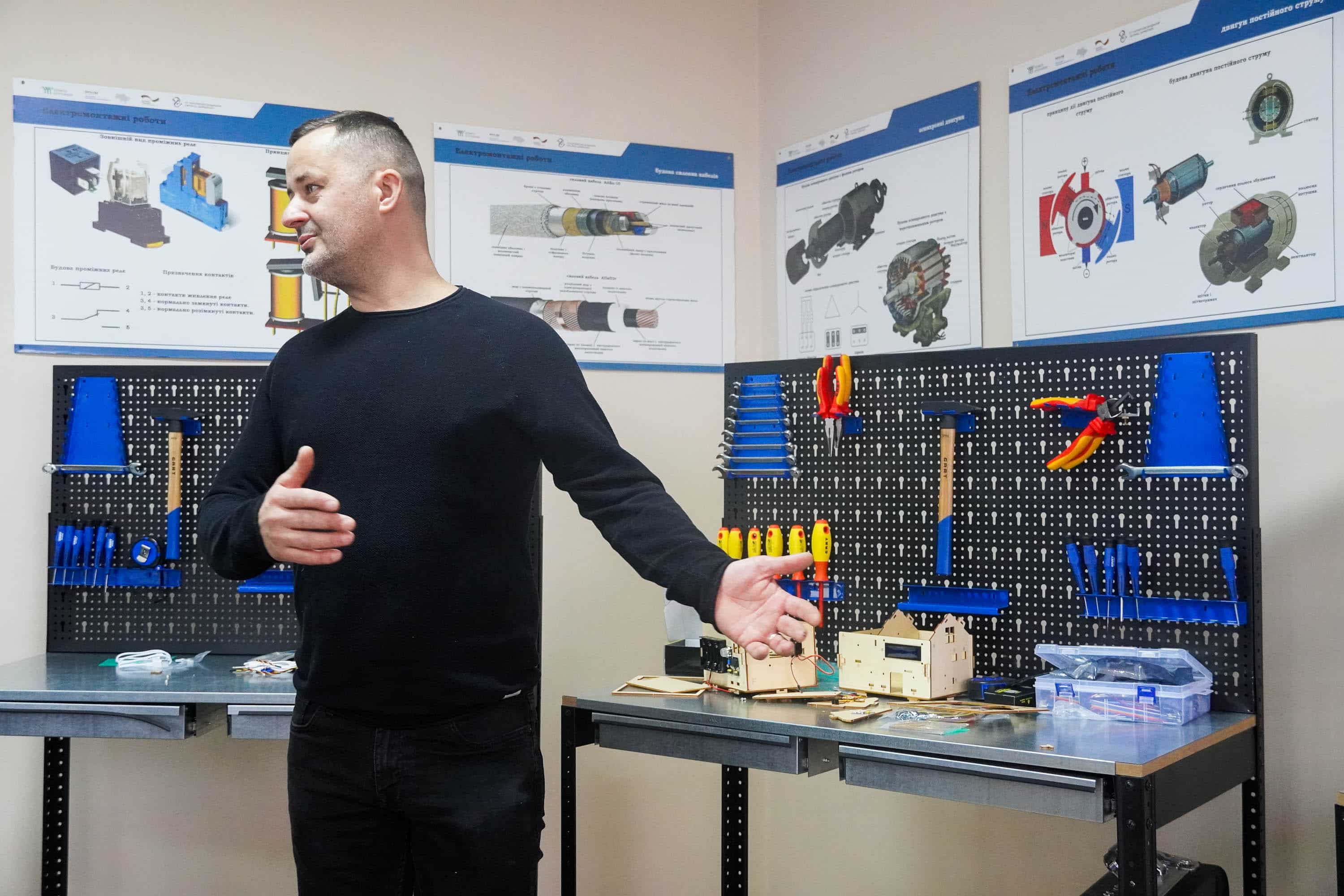 У межах проєкту «Нове спрямування професійно-технічної освіти в Ужгороді» Ужгородський центр професійно-технічної освіти отримав сучасне обладнання для підготовки майбутніх електриків