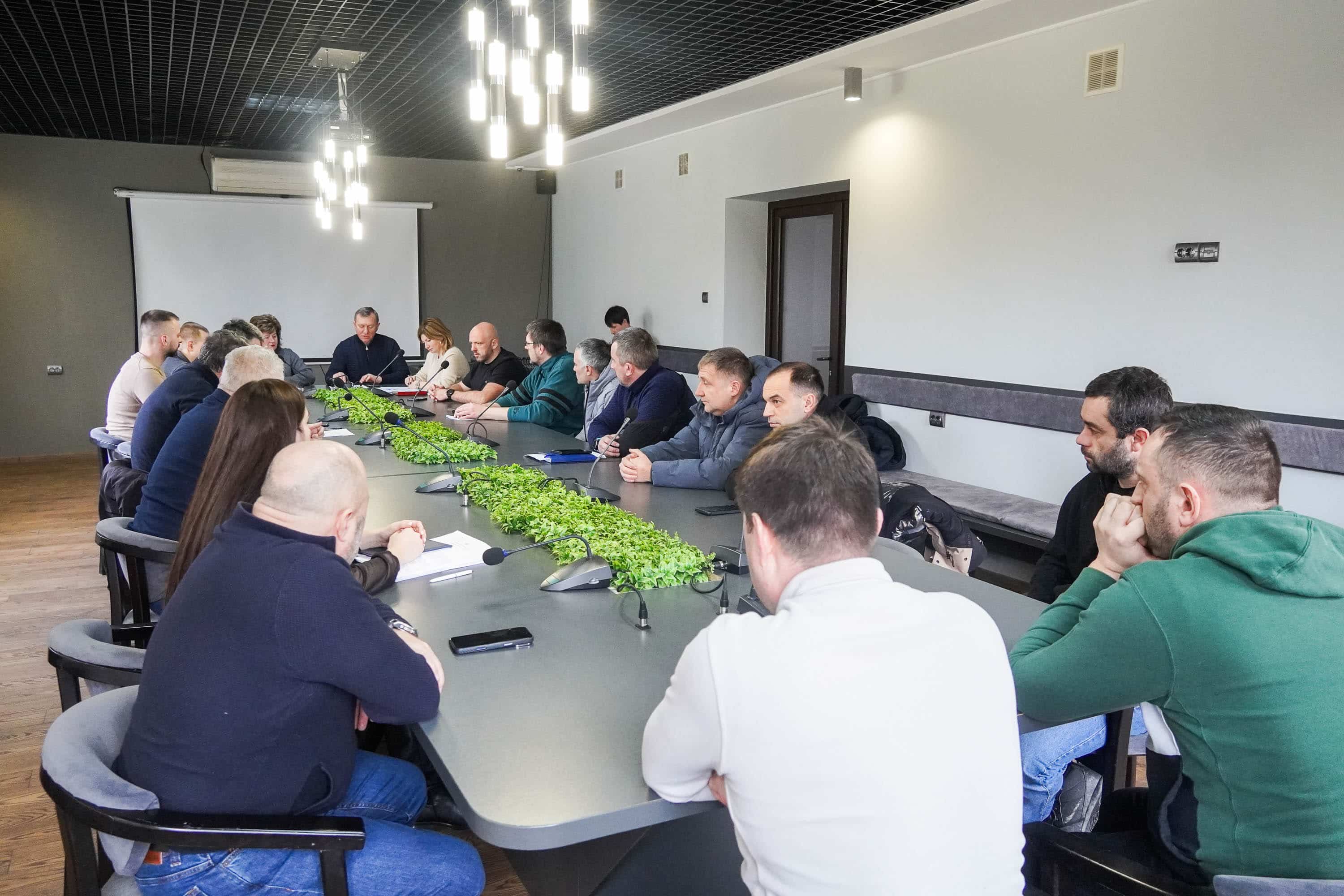 В Ужгородській міськраді відбулася робоча зустріч із надавачами телекомунікаційних послуг