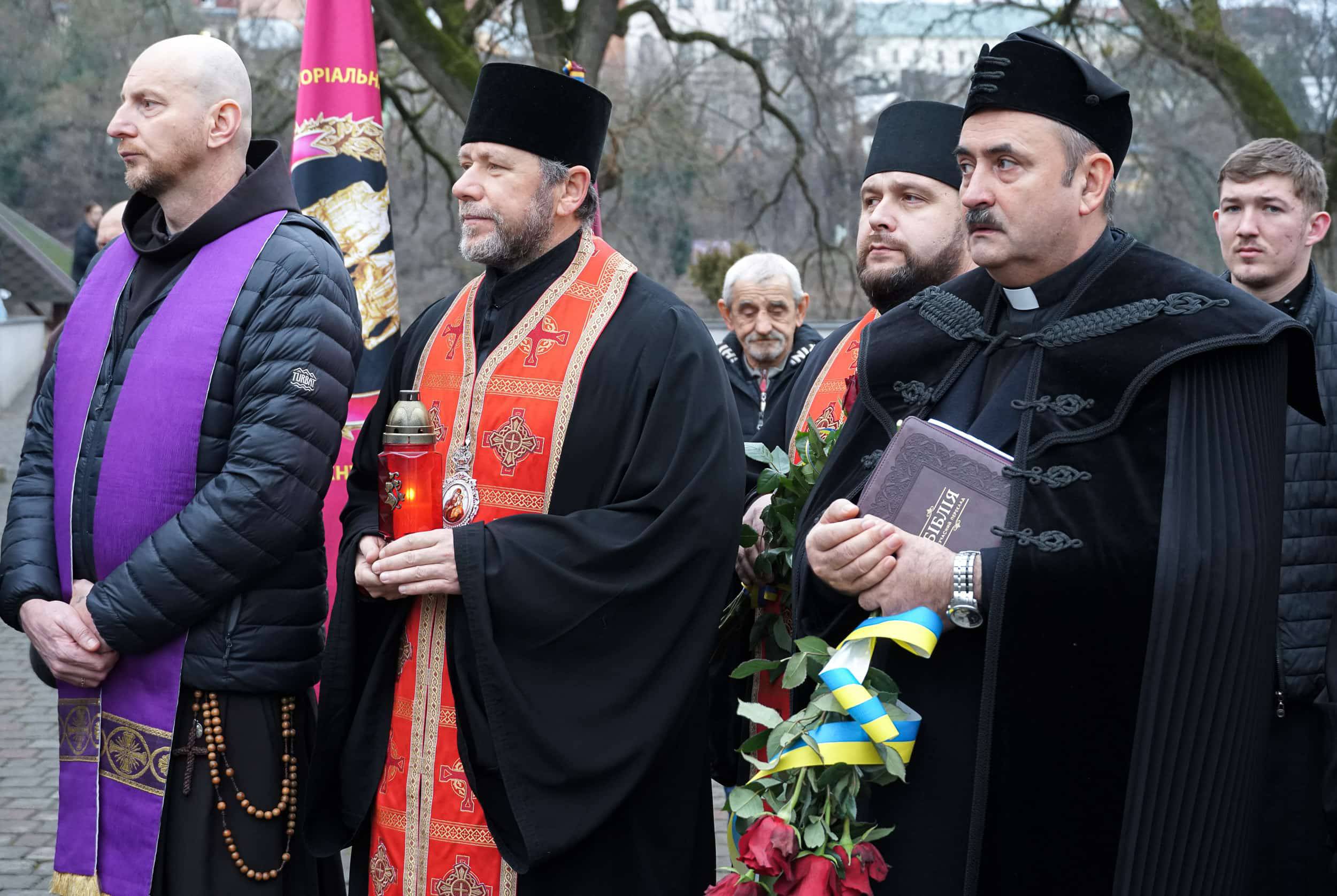 В Ужгороді вшанували учасників бойових дій на території інших держав