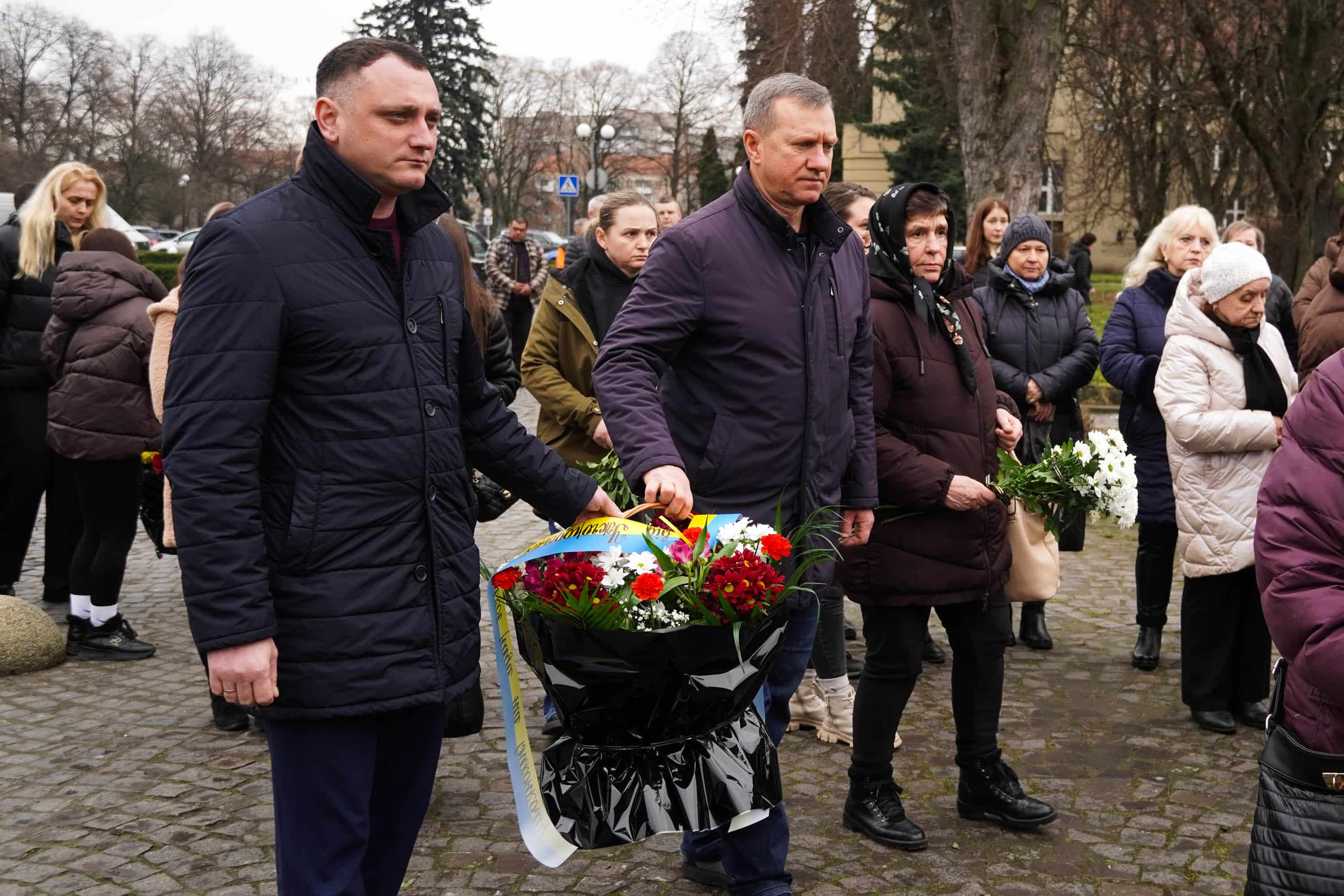 В Ужгороді сьогодні попрощалися з 28-річним старшим солдатом Сергієм Жганичем