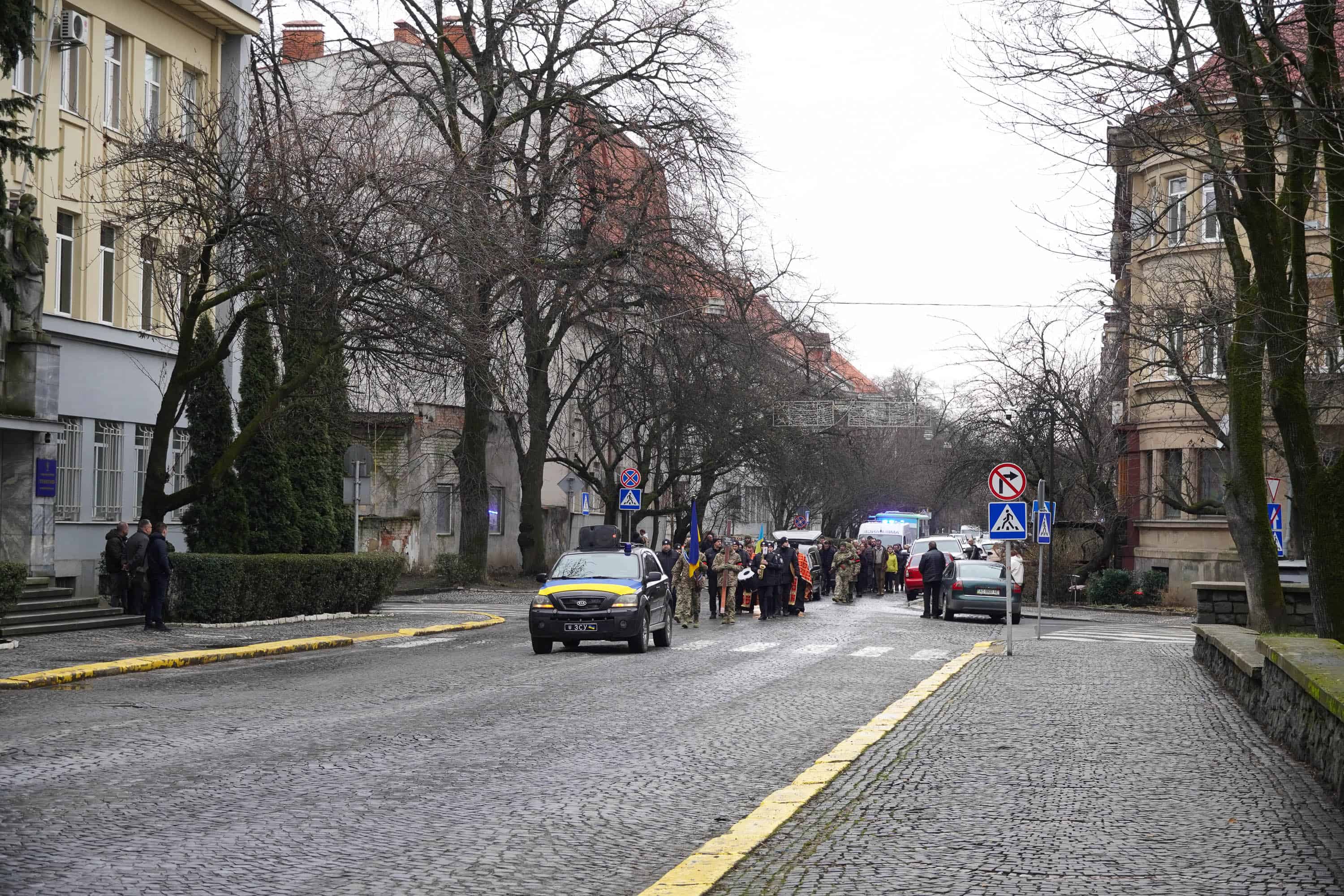 В Ужгороді сьогодні попрощалися з 28-річним старшим солдатом Сергієм Жганичем