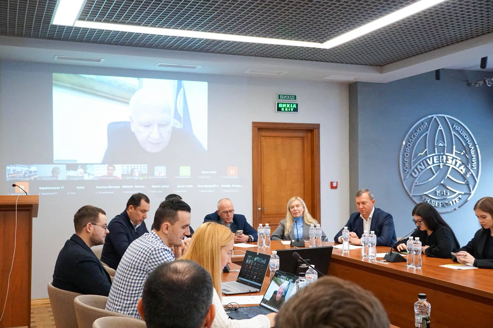 Стартова зустріч та презентація проєкту «Стійкі місцеві та регіональні органи влади в Україні та країнах Вишеградської четвірки шляхом співпраці» відбулася в УжНУ