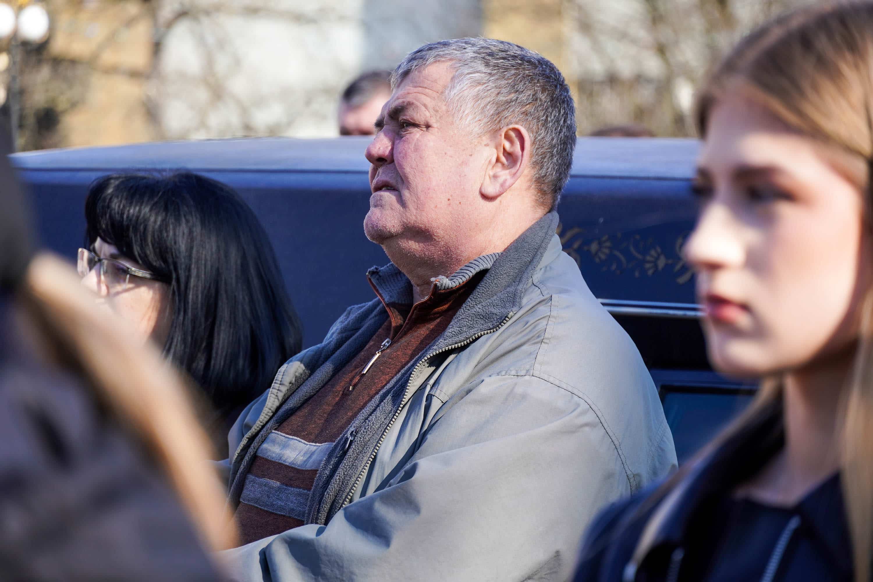 Ужгород сьогодні попрощався із полеглим захисником – підполковником, 48-річним Олександром Павлієм («Металістом»)