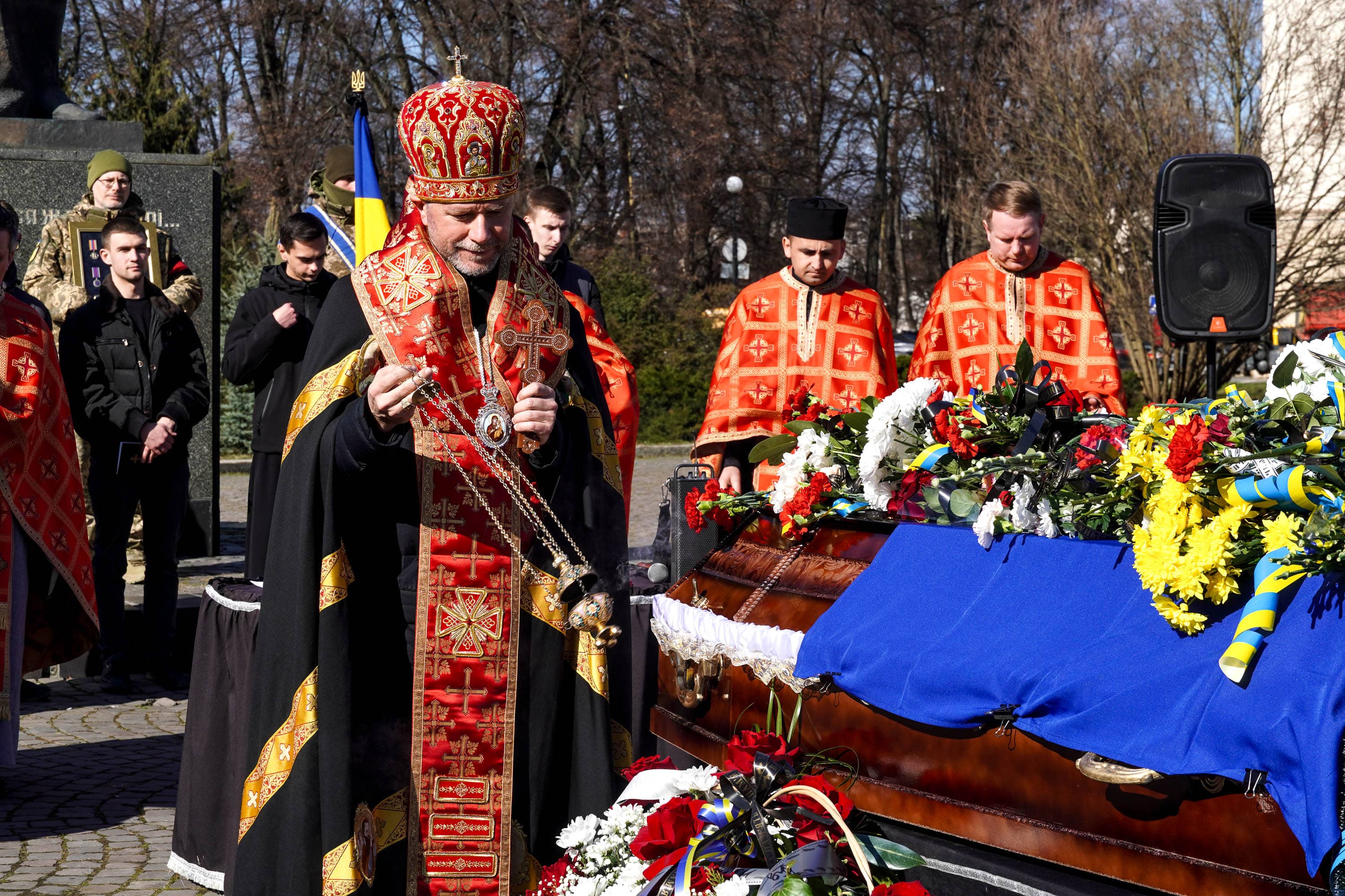 Ужгород сьогодні попрощався із полеглим захисником – підполковником, 48-річним Олександром Павлієм («Металістом»)