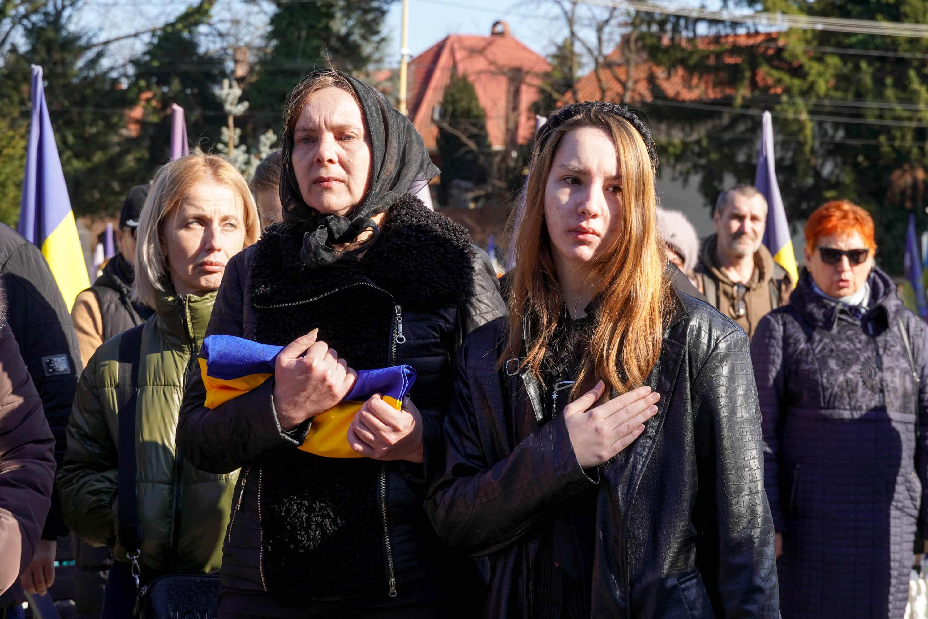 Ужгород сьогодні попрощався із полеглим захисником – підполковником, 48-річним Олександром Павлієм («Металістом»)