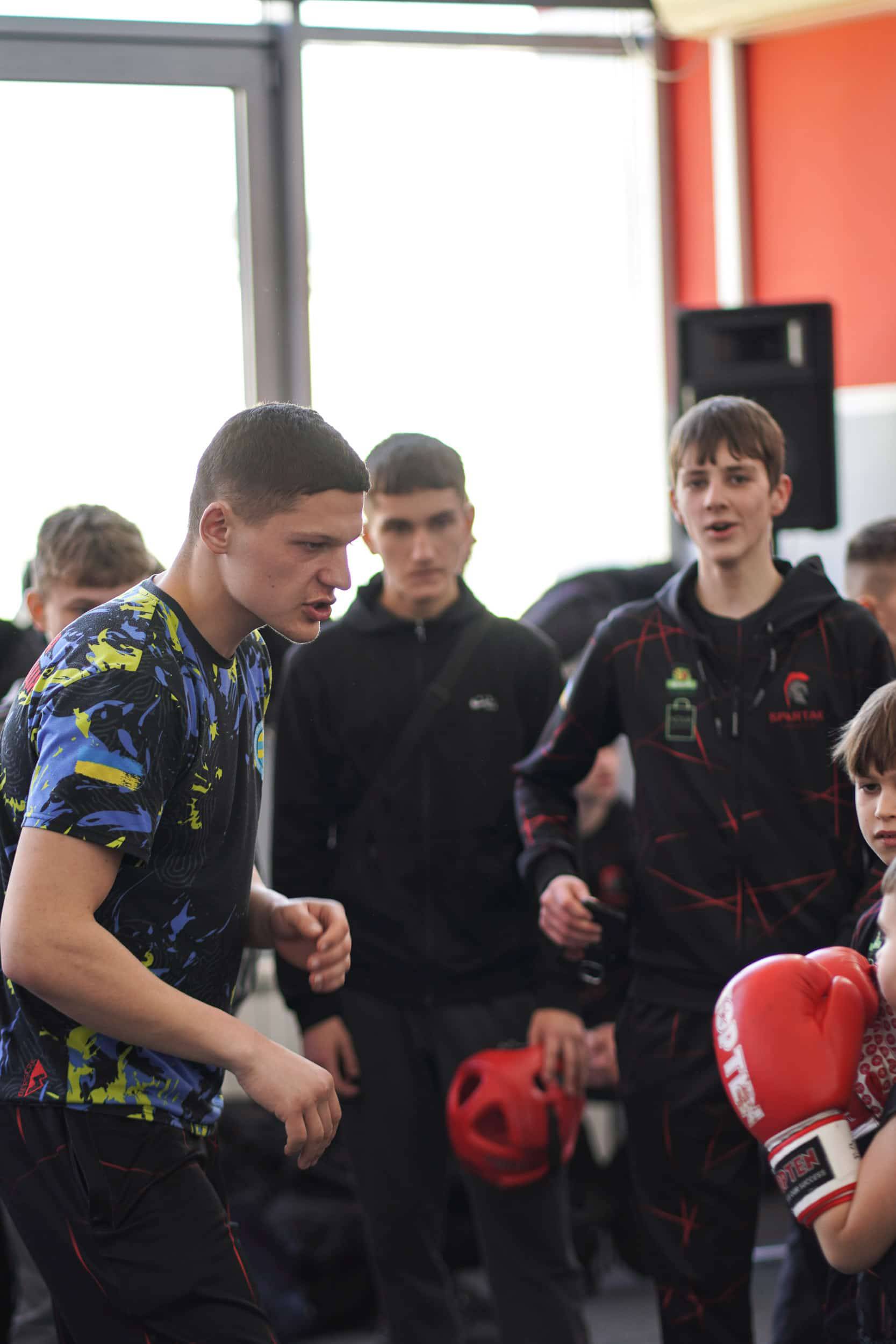 Відкритий чемпіонат Ужгорода з кікбоксингу WAKO серед дітей, юнаків та юніорів проводять у спортивній залі СК «Іппон»