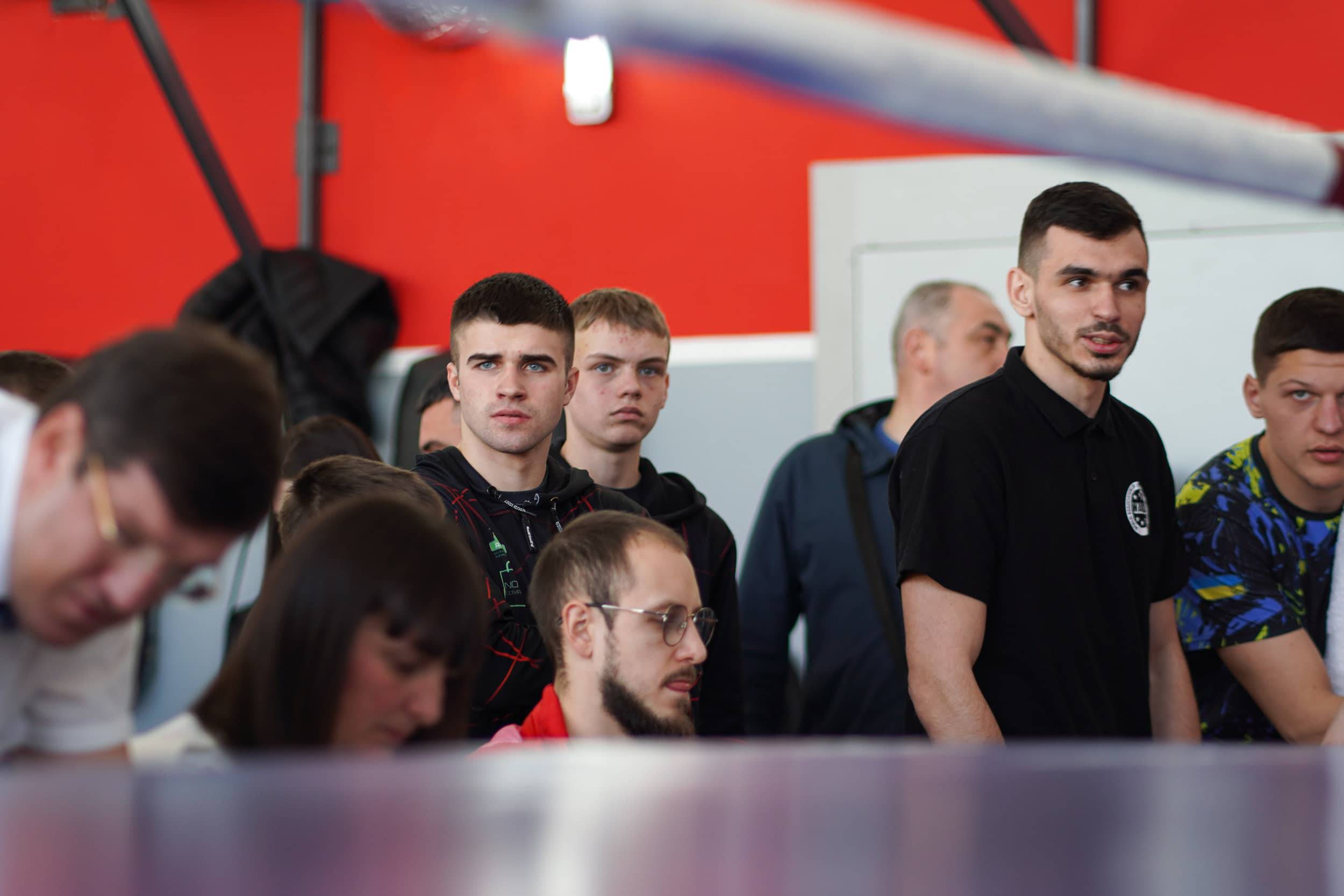 Відкритий чемпіонат Ужгорода з кікбоксингу WAKO серед дітей, юнаків та юніорів проводять у спортивній залі СК «Іппон»