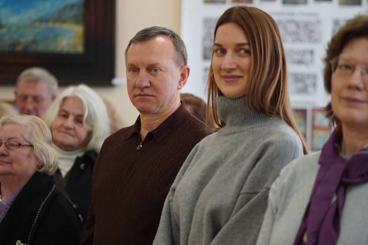 Виставка заслуженої художниці України Магдалини Пуглик-Белень відкрилася сьогодні в Ужгородському скансені