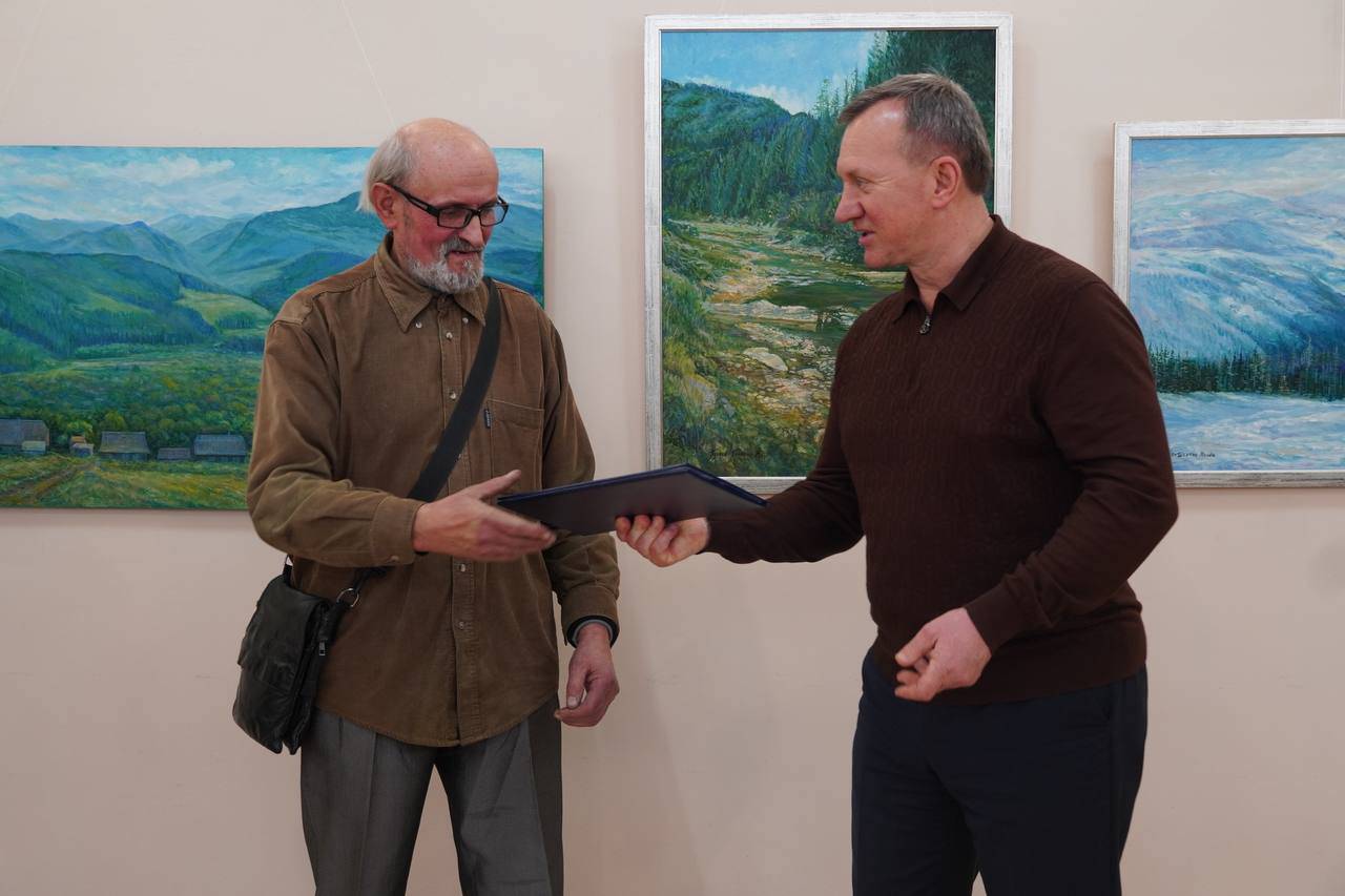 Виставка заслуженої художниці України Магдалини Пуглик-Белень відкрилася сьогодні в Ужгородському скансені