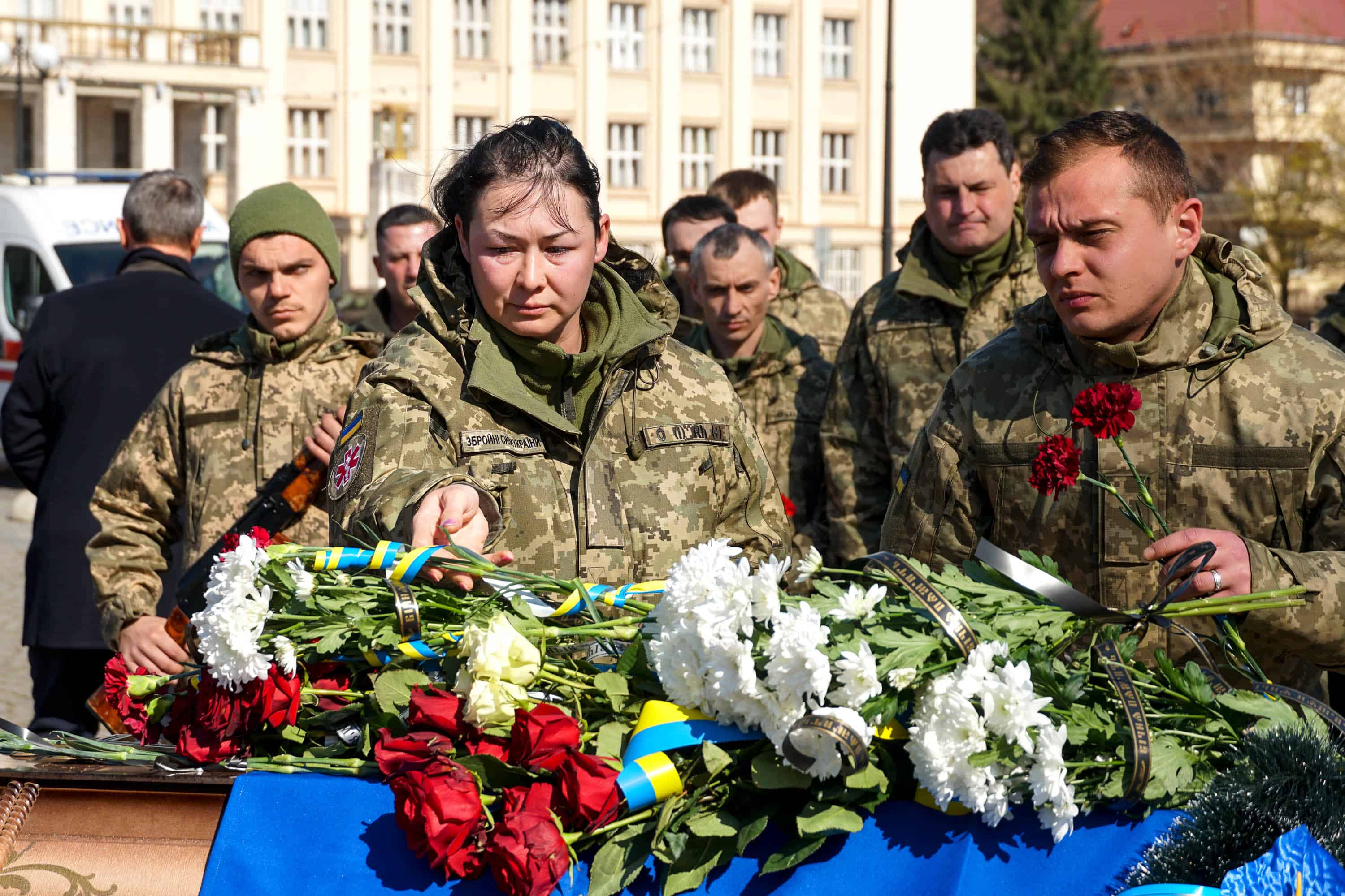 В Ужгороді сьогодні попрощалися із 56-річним старшим солдатом Андрієм Жабським