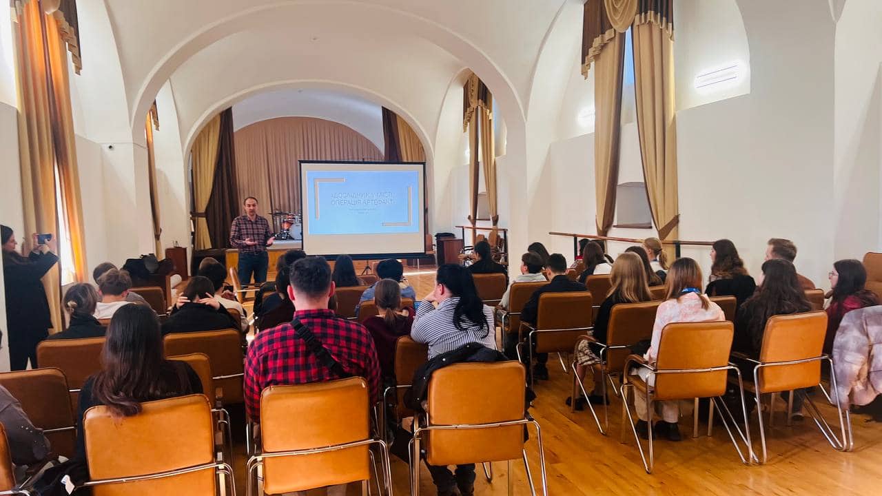 «Операція “Артефакт”: Дослідник у місті» – стартував овновний етап конкурсу «Ужгород очима школярів»