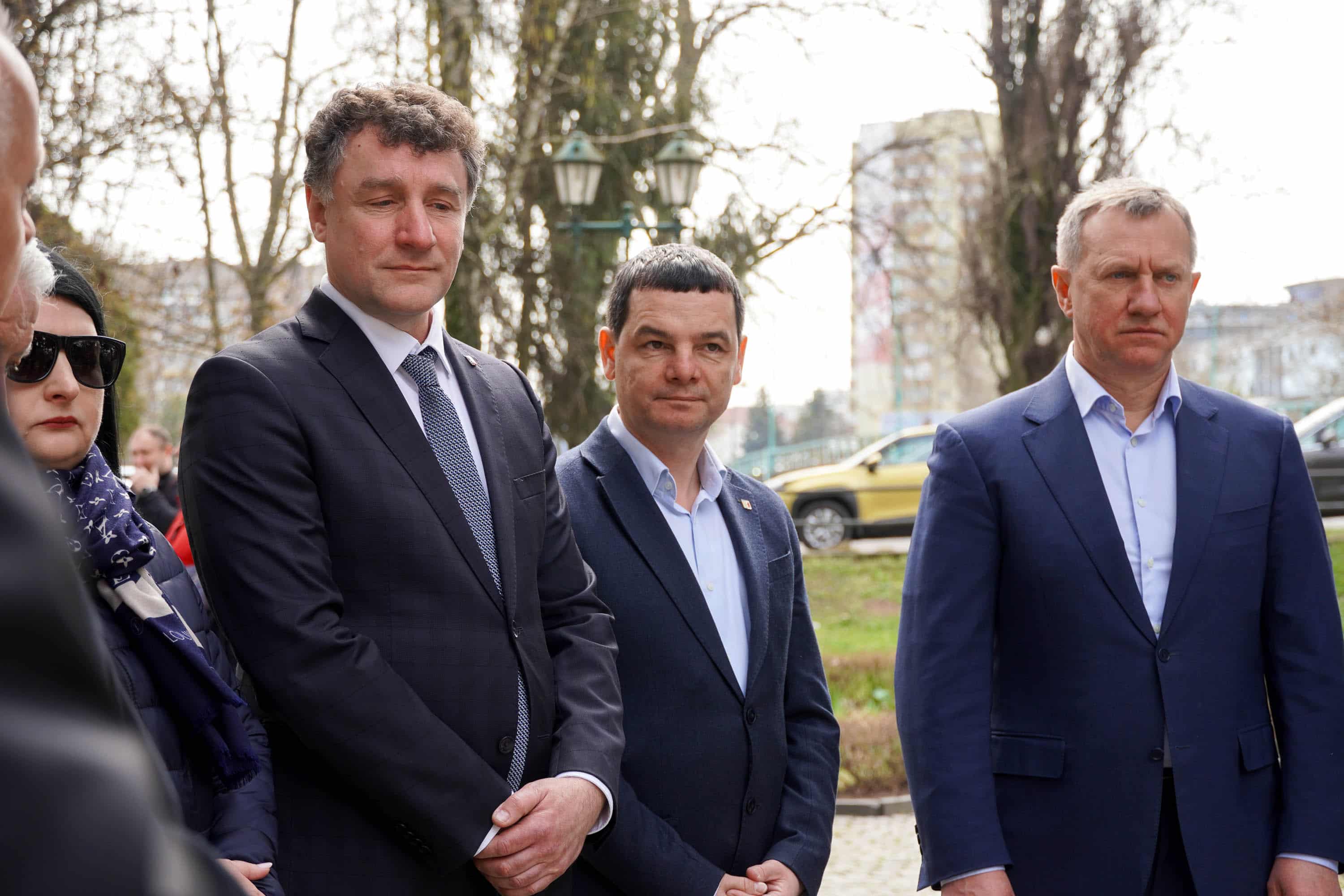 Символ дружби і партнерства: в Ужгороді висадили липу разом із делегацією краю Височина