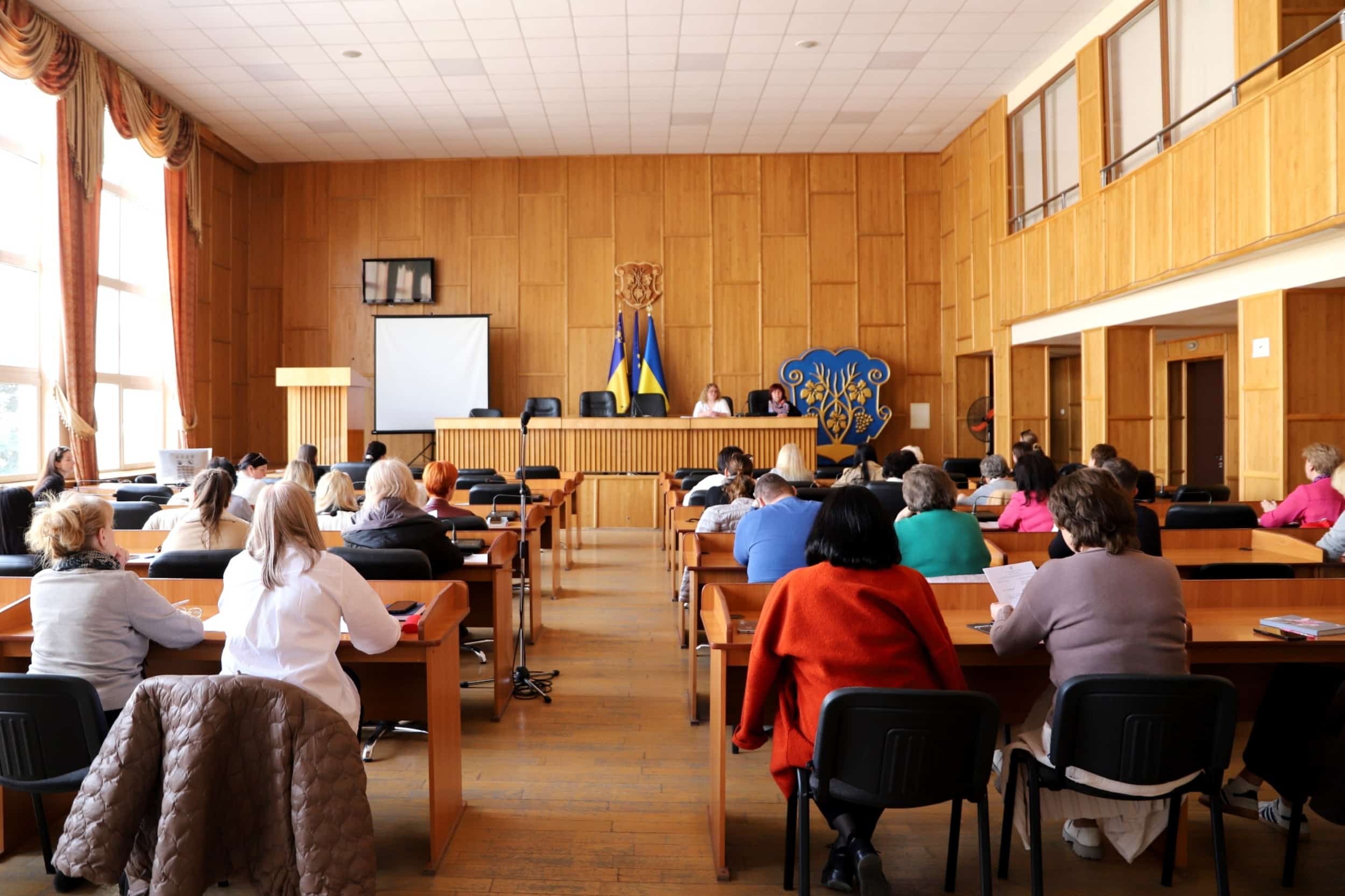 Єдині підходи до документування: в Ужгородській міськраді відбувся фаховий семінар