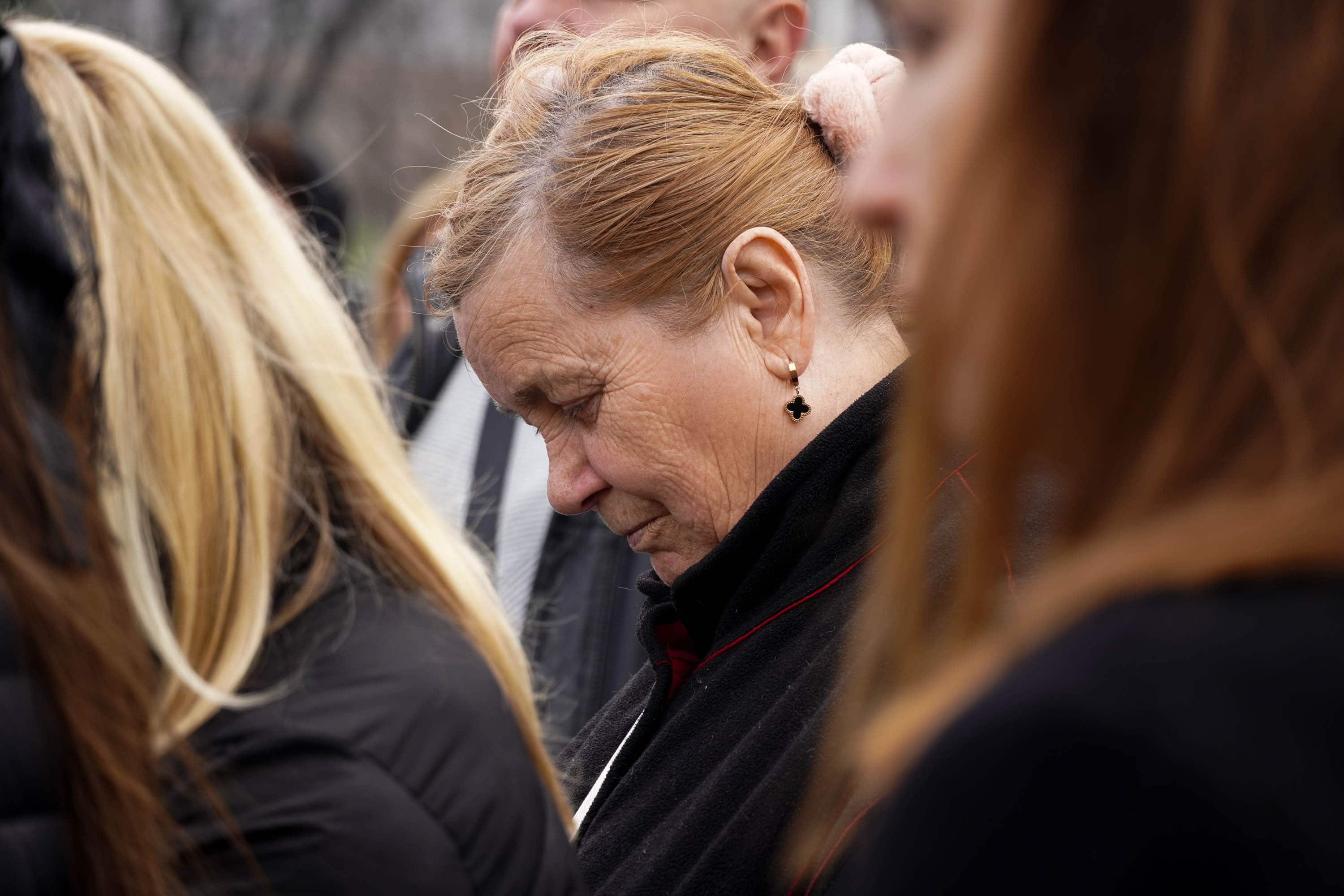 В Ужгороді сьогодні попрощалися із 43-річним солдатом Олександром Луцьом