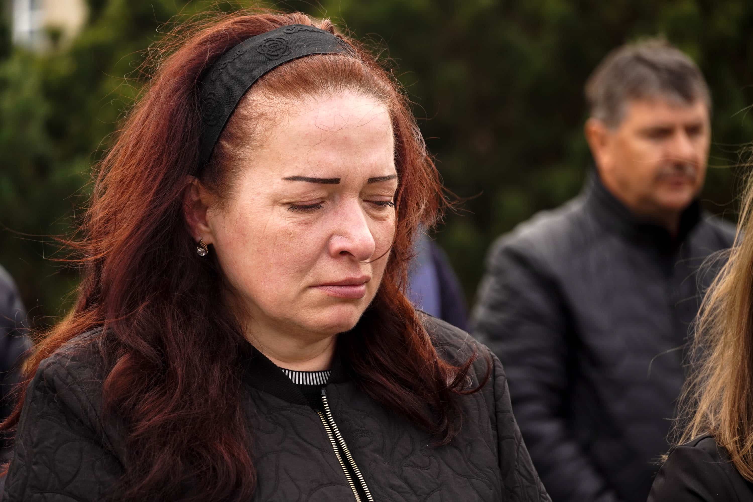 В Ужгороді сьогодні попрощалися із 43-річним солдатом Олександром Луцьом