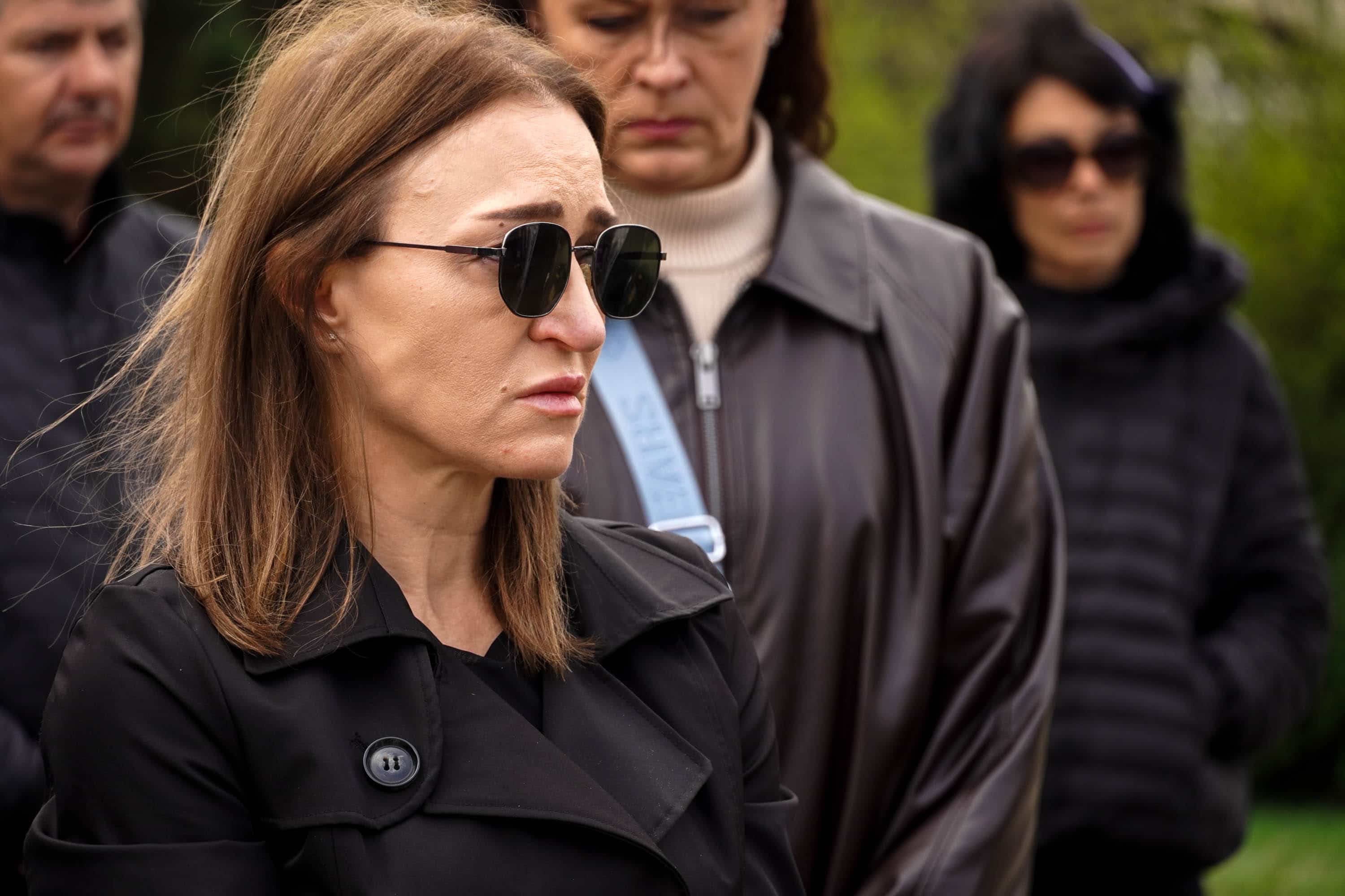 В Ужгороді сьогодні попрощалися із 43-річним солдатом Олександром Луцьом