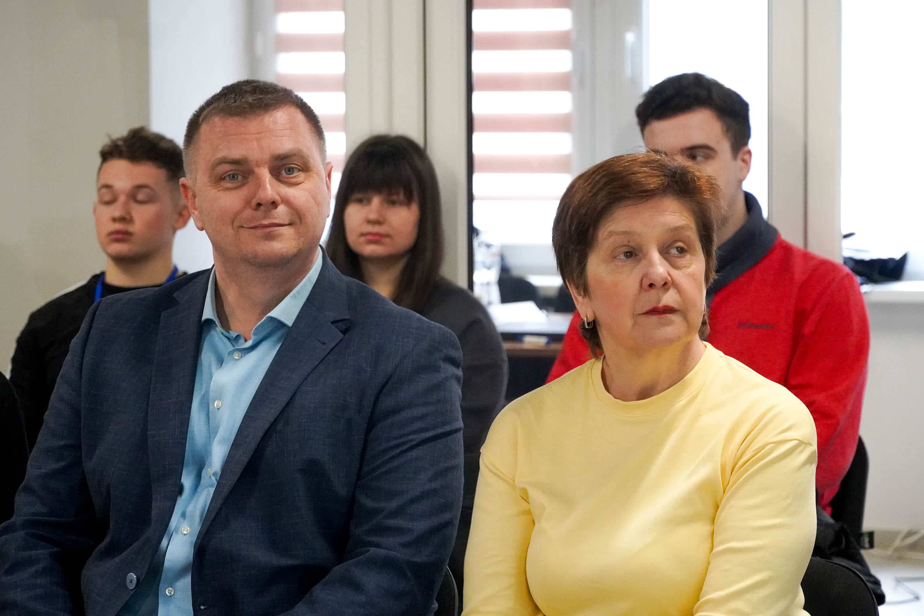 «Smart City Challenge» – студентський хакатон на базі УжНУ об’єднав напередодні активну молодь