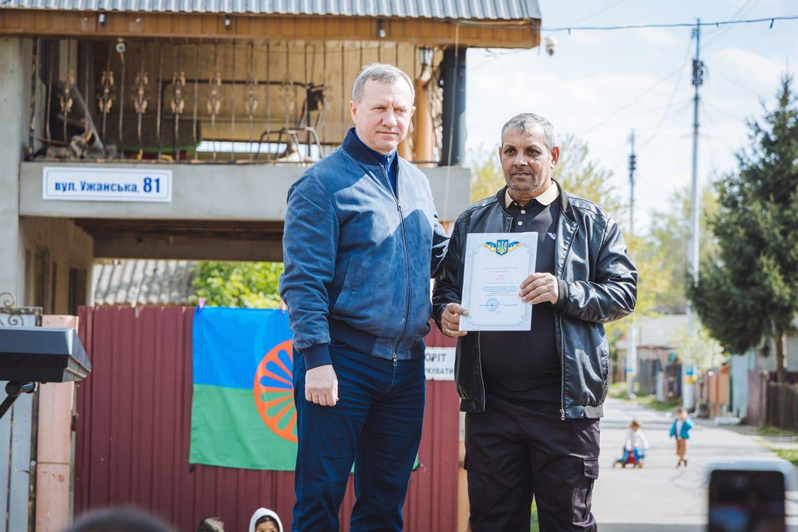 В Ужгороді у ромському поселенні відбулося свято з нагоди Міжнародного дня ромів, який щорічно відзначають 8 квітня