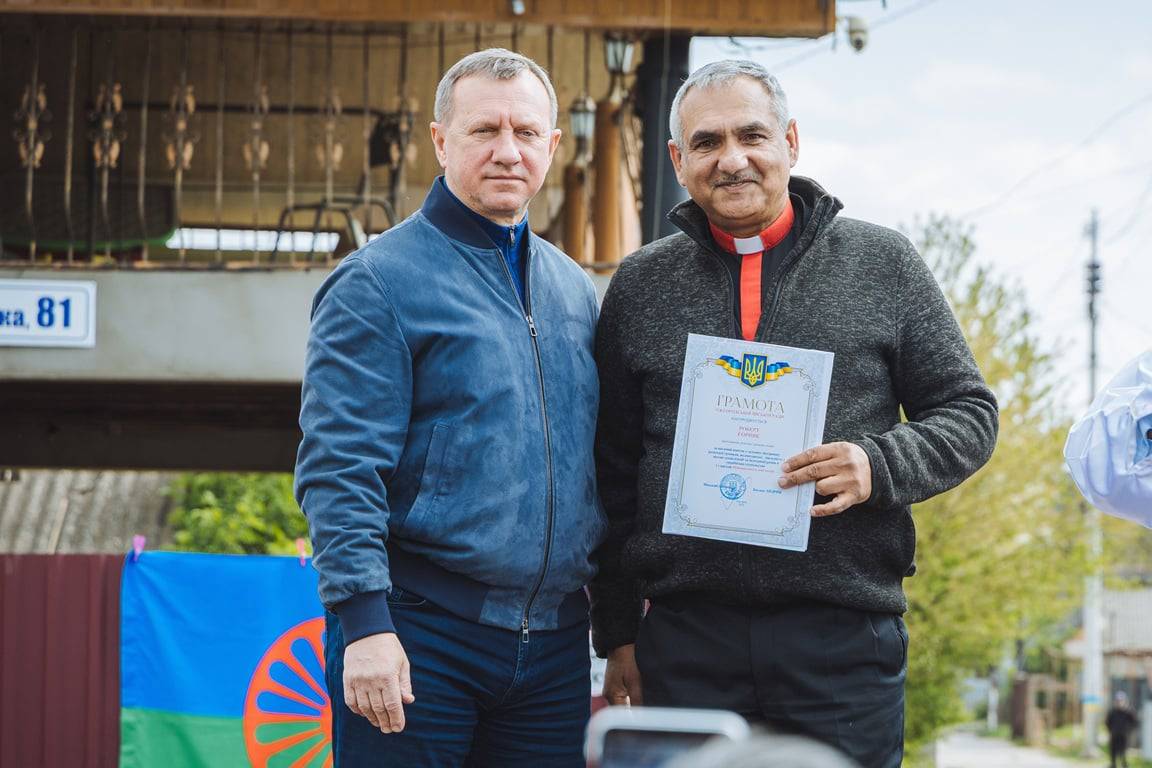 В Ужгороді у ромському поселенні відбулося свято з нагоди Міжнародного дня ромів, який щорічно відзначають 8 квітня