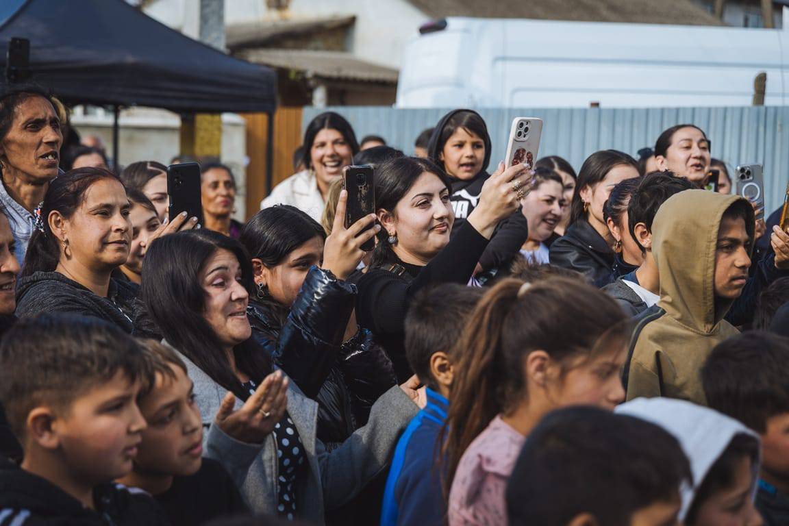 В Ужгороді у ромському поселенні відбулося свято з нагоди Міжнародного дня ромів, який щорічно відзначають 8 квітня