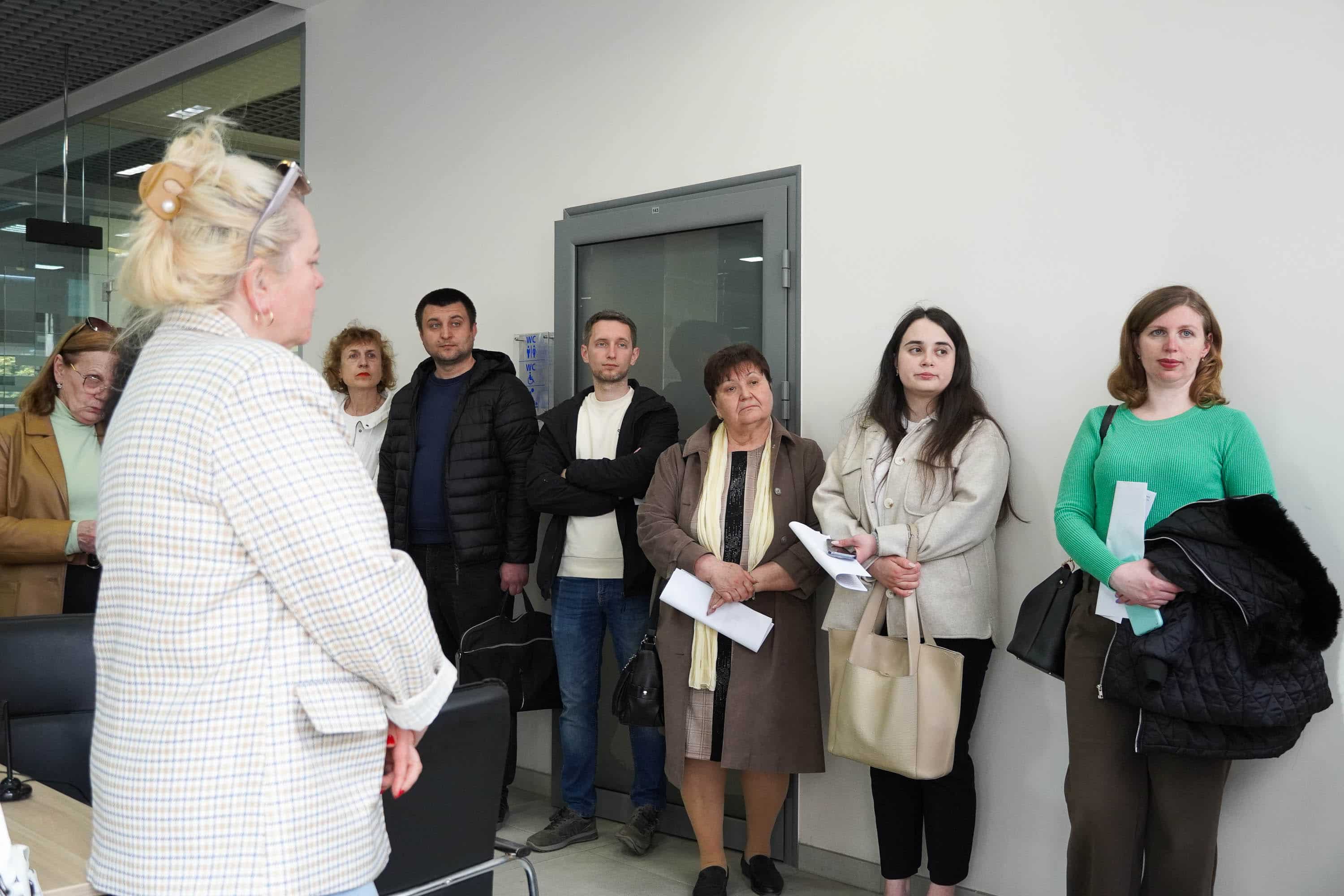 Навчання через практику: вчителі Ужгорода ознайомилися з роботою міської ради