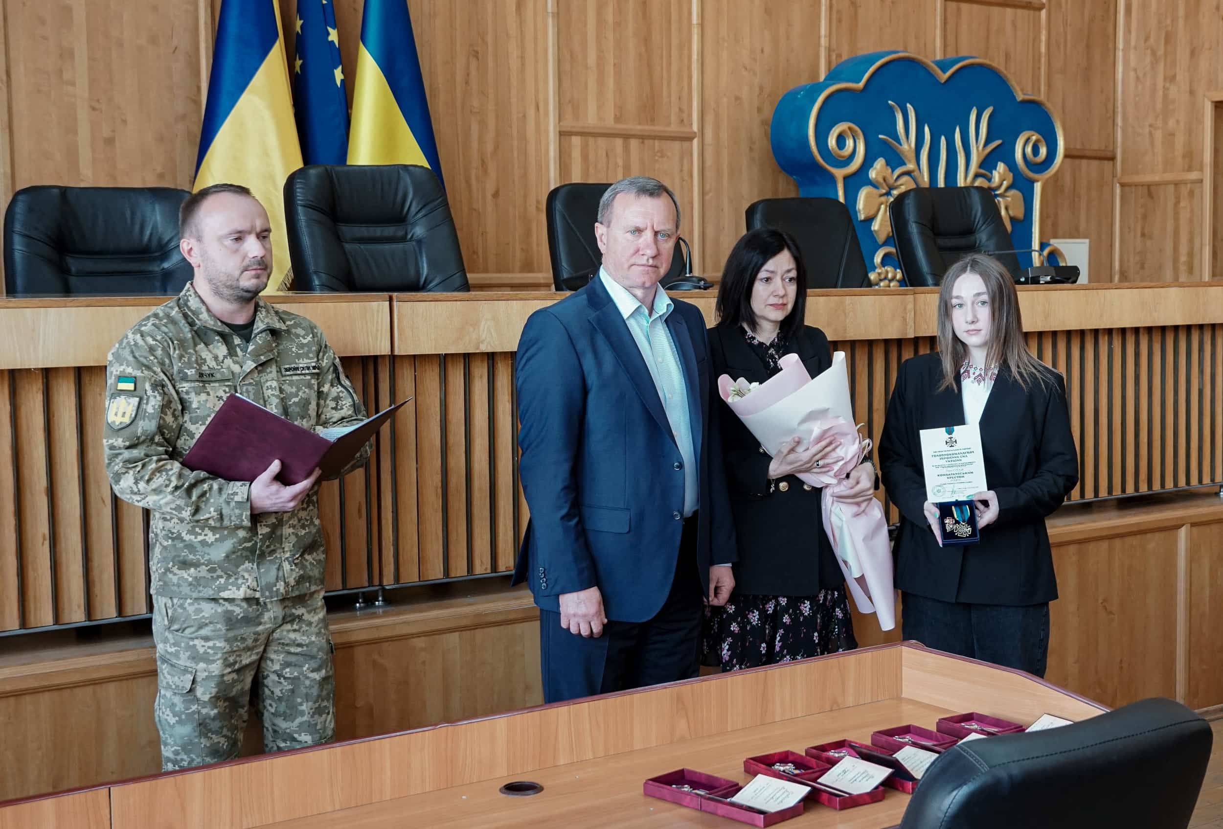 Полеглих Героїв-ужгородців відзначили високими державними нагородами – відзнаки отримали рідні захисників