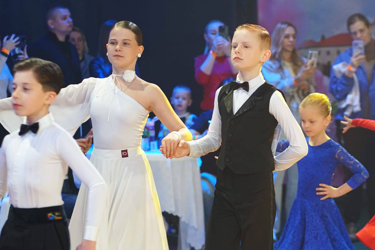 В обласному центрі тривають традиційні змагання з танцювального спорту “UZHHOROD OPEN 2026”