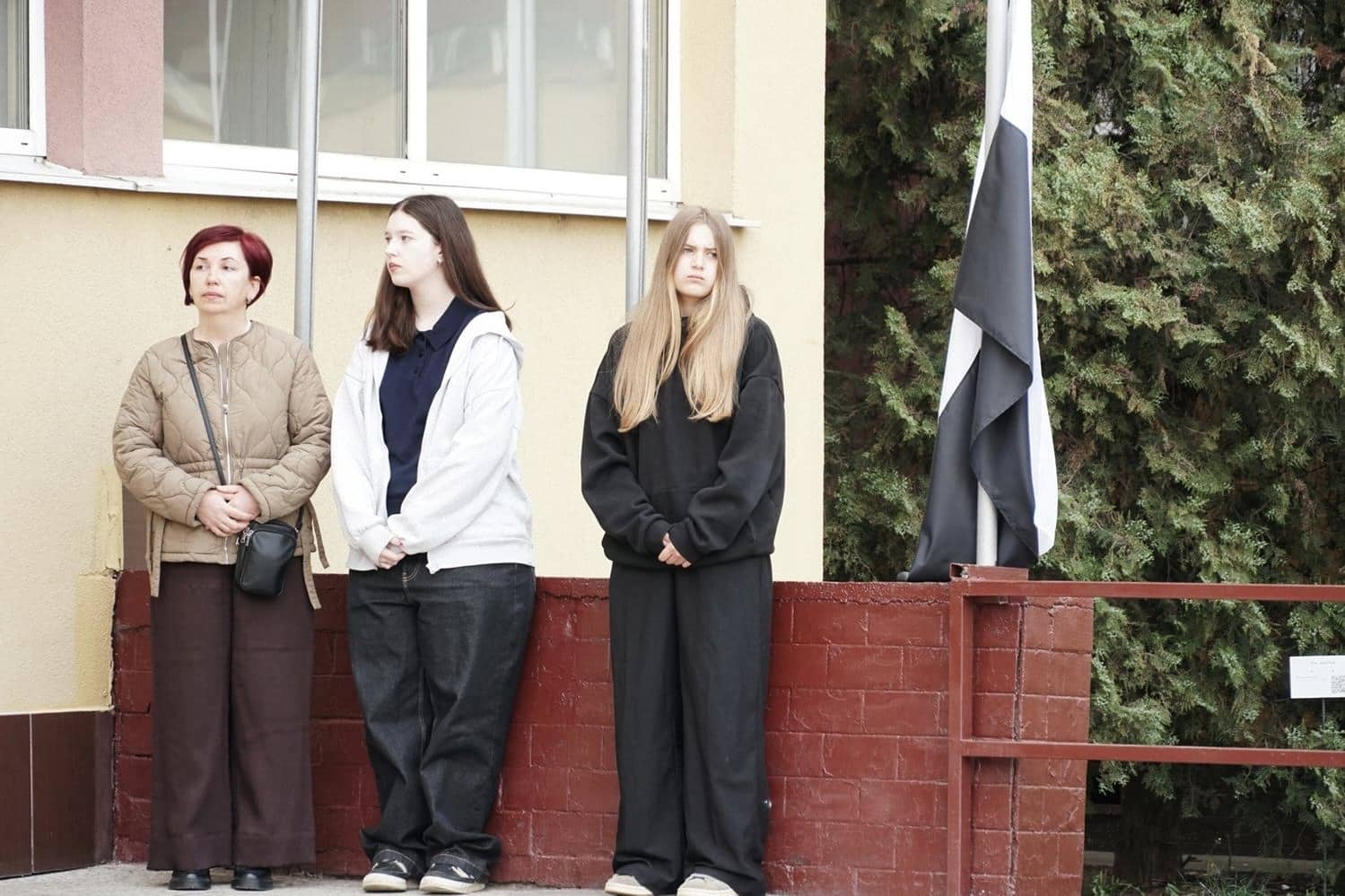 Прапор Надії підняли сьогодні ще в одному навчальному закладі Ужгорода – ліцеї імені Августина Волошина