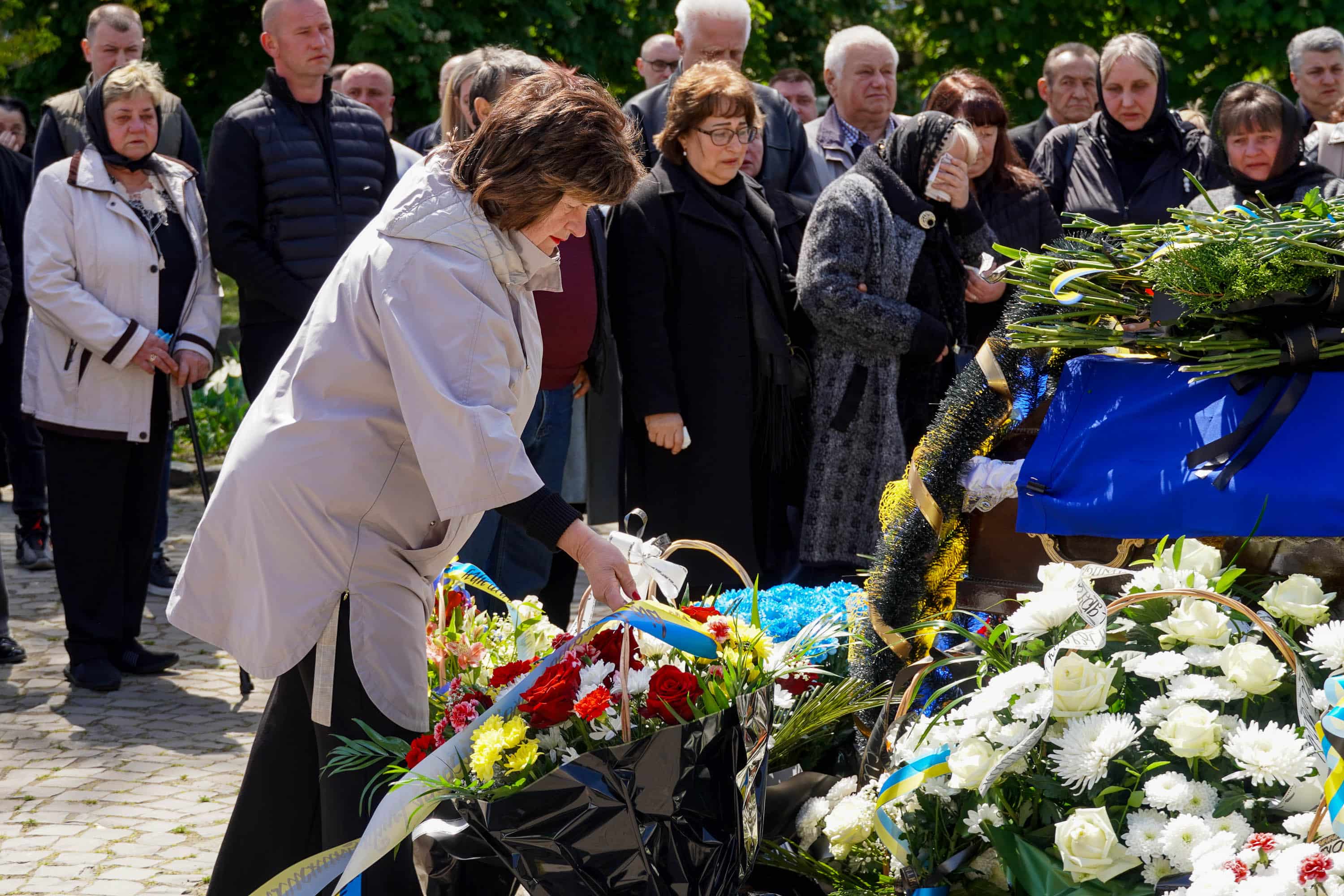 Ужгород сьогодні попрощався зі ще одним захисником – 40-річним солдатом Артуром Каташинським