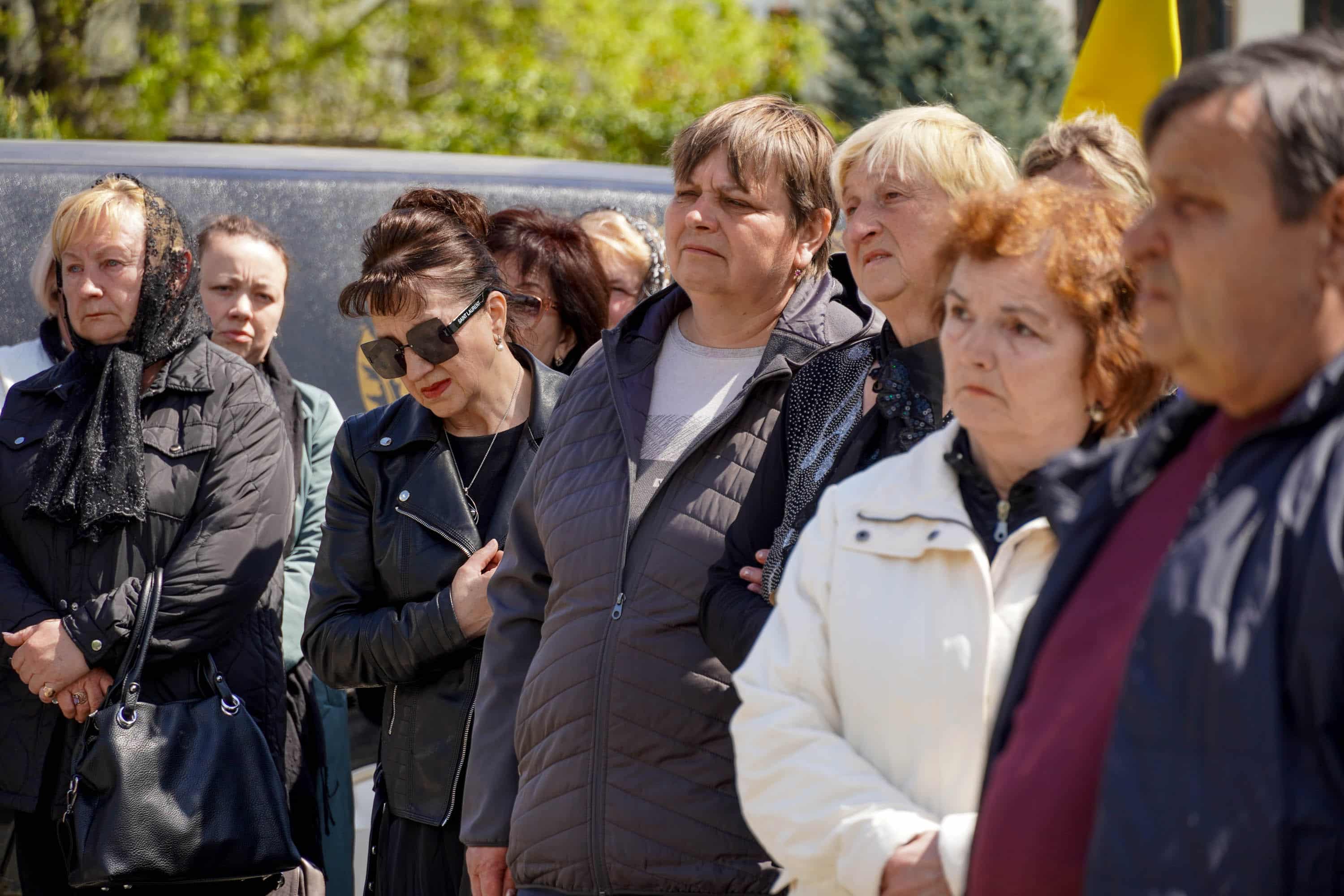 Ужгород сьогодні попрощався зі ще одним захисником – 40-річним солдатом Артуром Каташинським