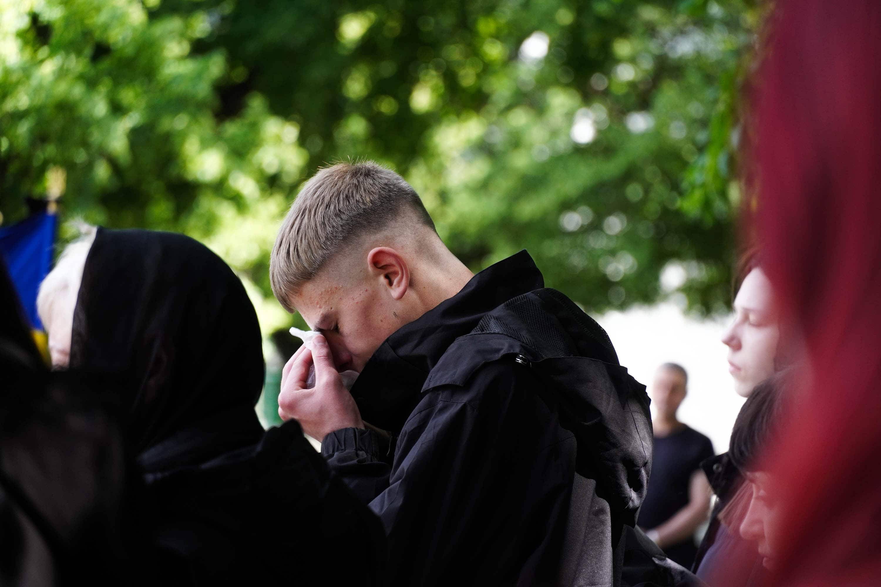 Зі ще одним захисником сьогодні попрощалися в Ужгороді – 22-річним солдатом Денисом Дзюіним