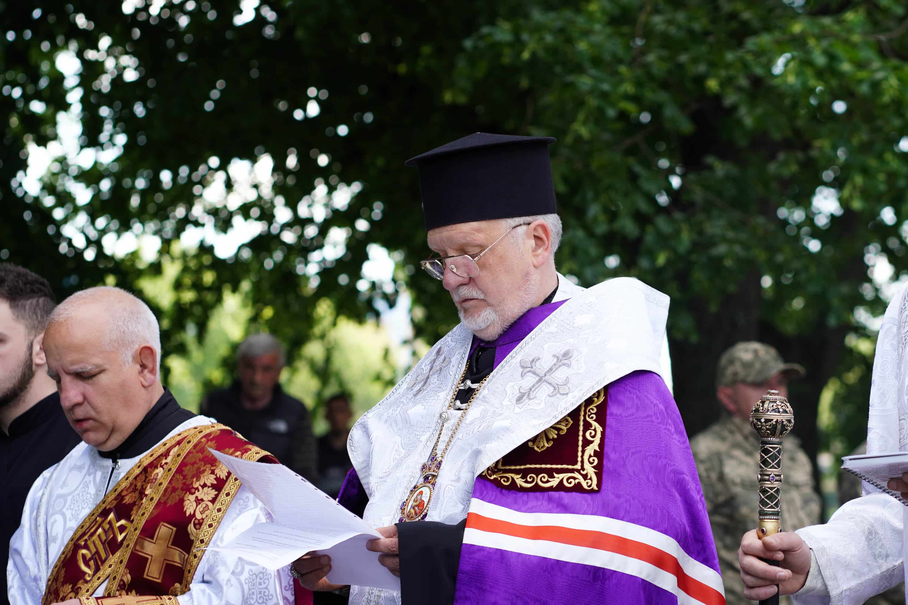 Зі ще одним захисником сьогодні попрощалися в Ужгороді – 22-річним солдатом Денисом Дзюіним