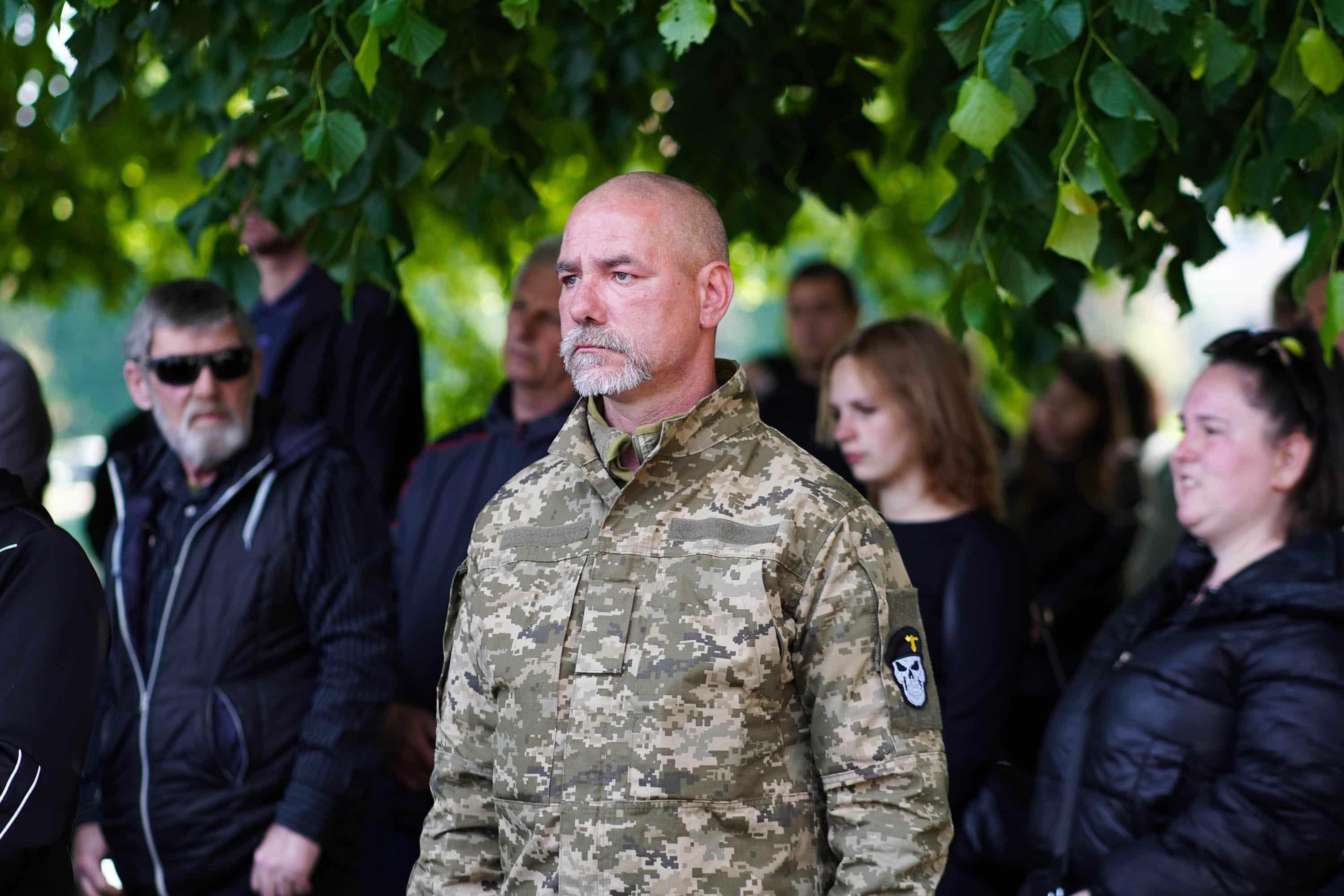 Зі ще одним захисником сьогодні попрощалися в Ужгороді – 22-річним солдатом Денисом Дзюіним