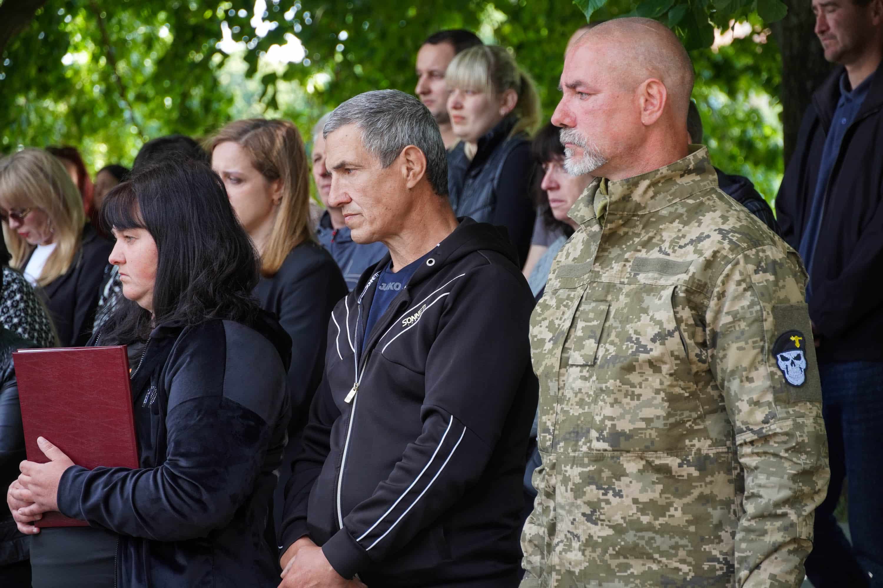 Зі ще одним захисником сьогодні попрощалися в Ужгороді – 22-річним солдатом Денисом Дзюіним