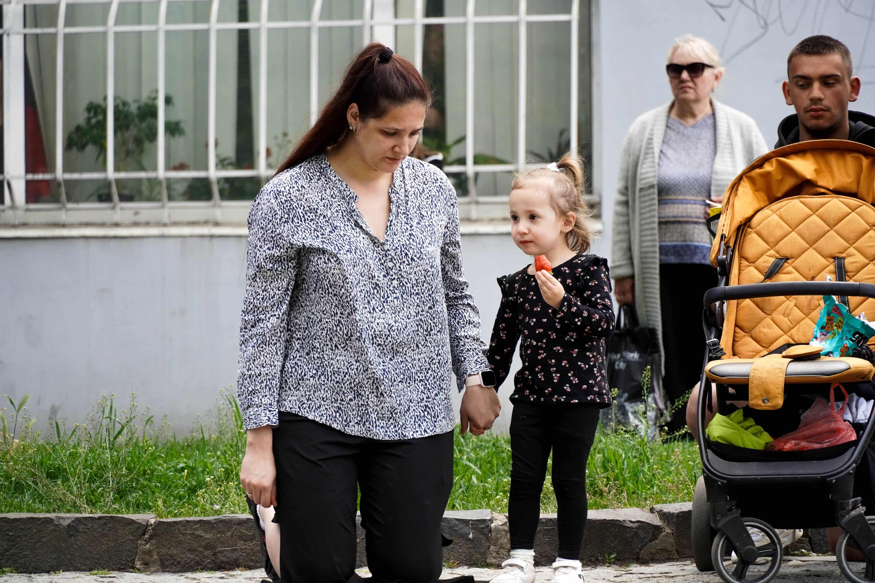 Зі ще одним захисником сьогодні попрощалися в Ужгороді – 22-річним солдатом Денисом Дзюіним