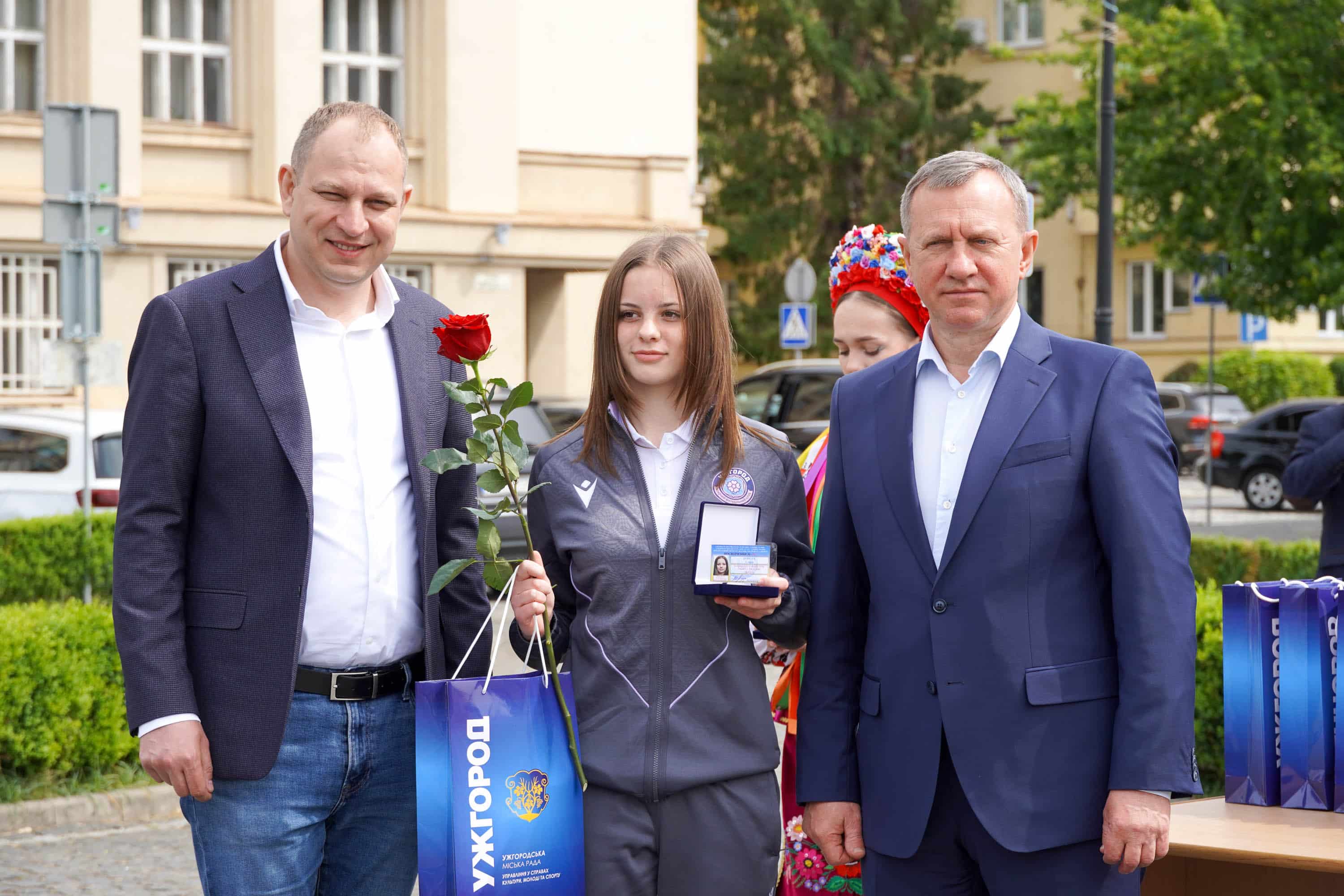 ЖФК «Ужгород» – срібний призер Першої ліги: команду відзначило керівництво міста