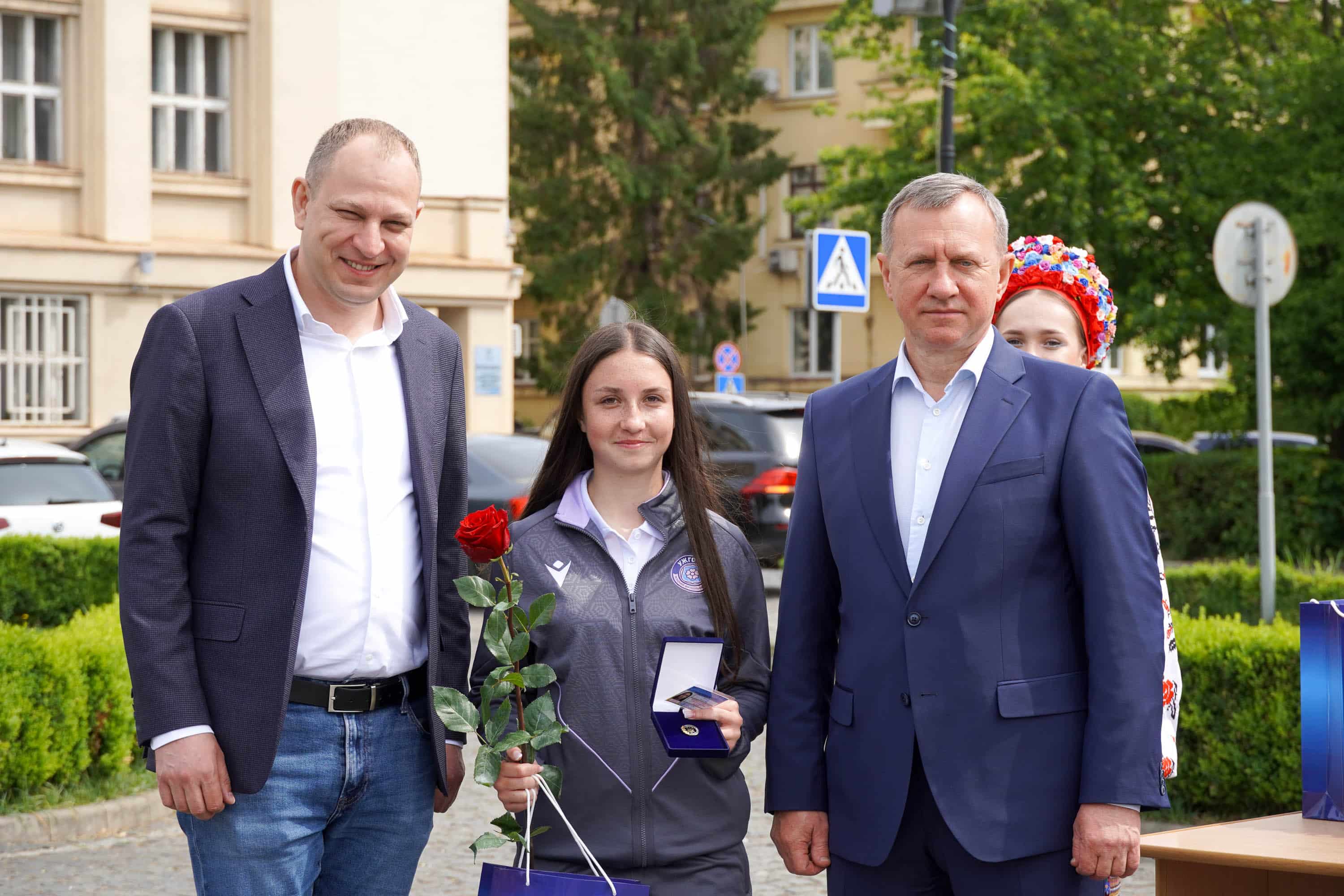 ЖФК «Ужгород» – срібний призер Першої ліги: команду відзначило керівництво міста