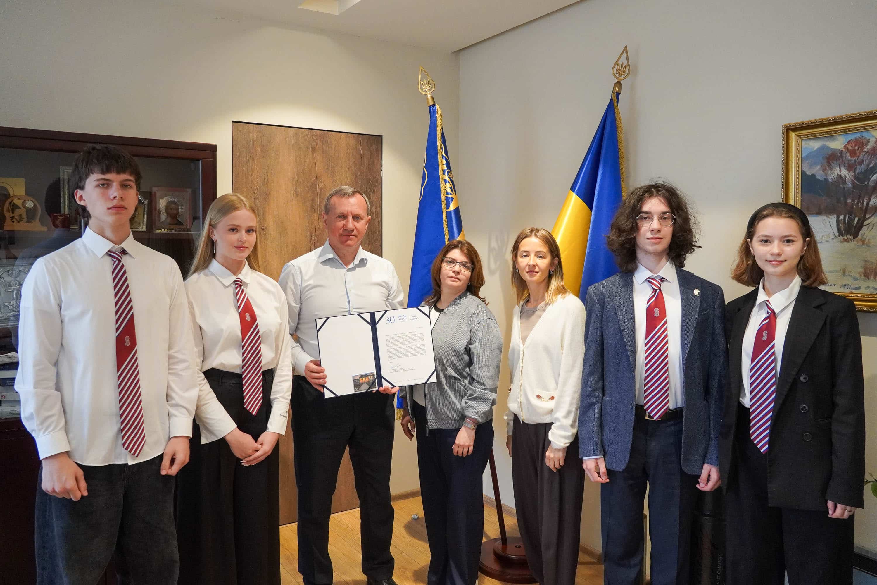 Ужгородський ліцей №3 долучився до розвитку українсько-чеської співпраці та сокільського руху