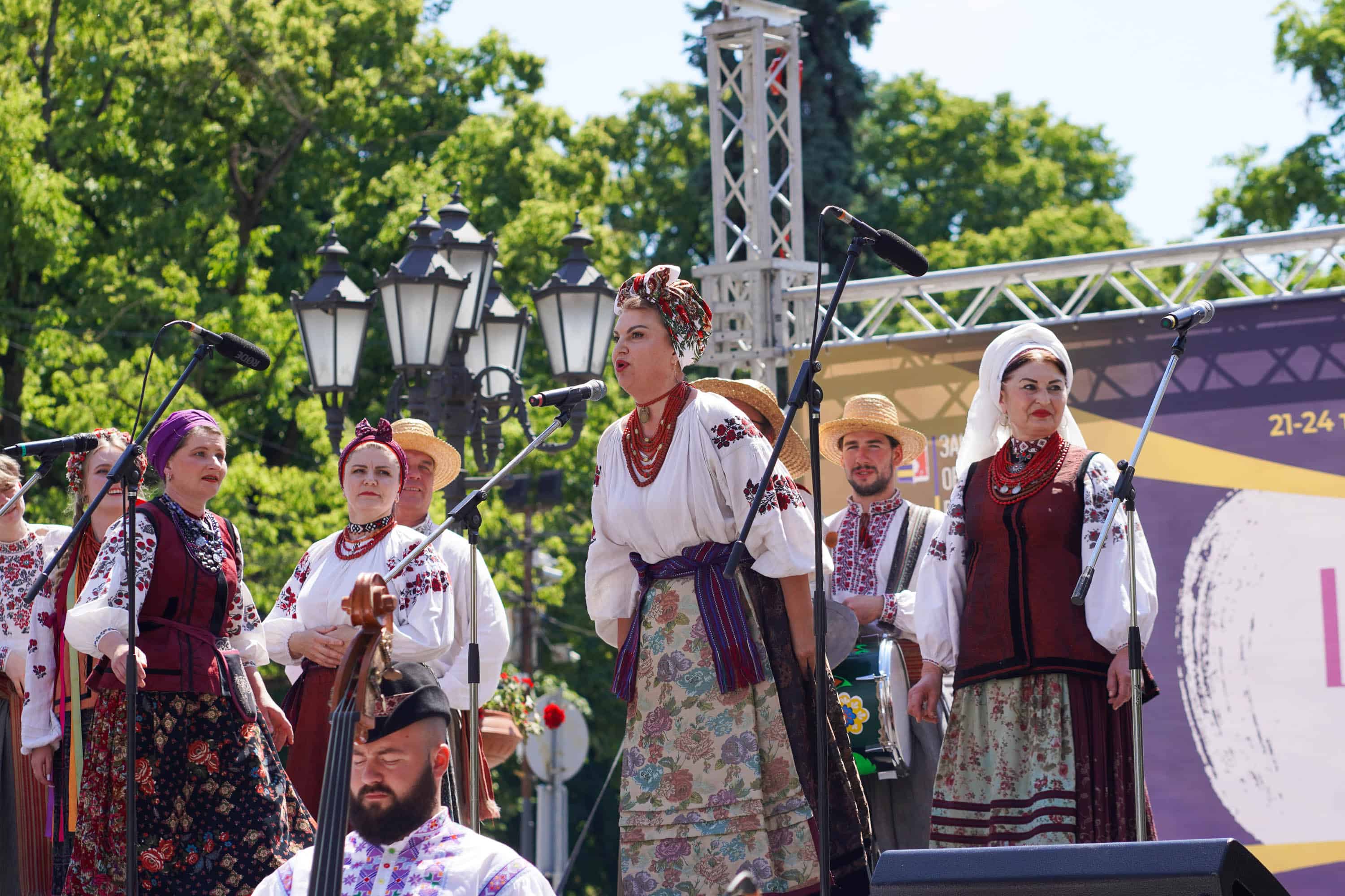 Відбувся великий гала-концерт та нагородження переможців фестивалю "Шовкова косиця"