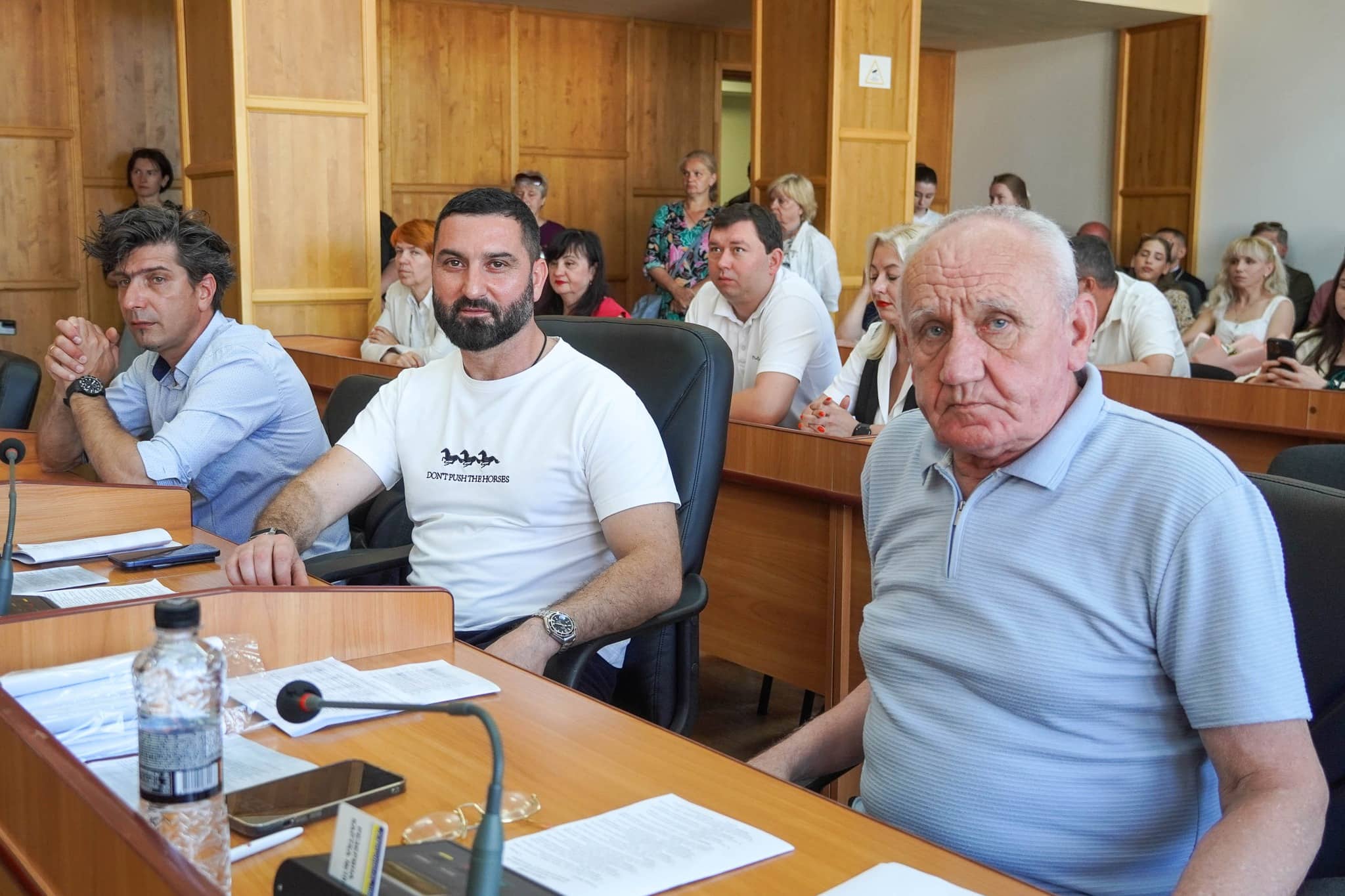 Підтримка захисників, житло для поранених воїнів та допомога містянам: рішення сесії Ужгородської міськради