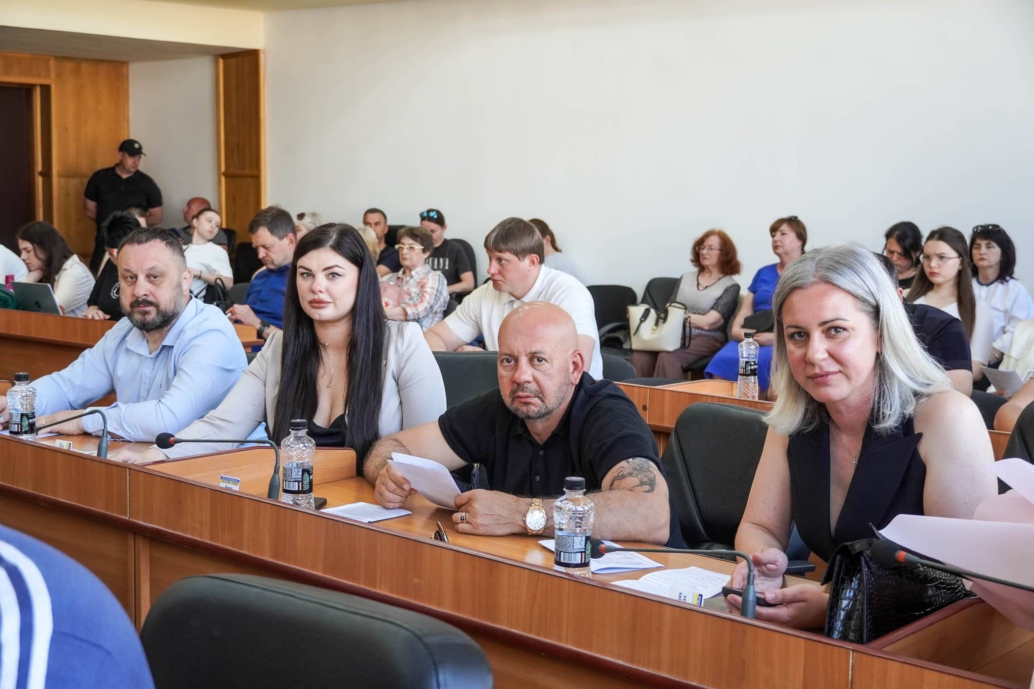 Підтримка захисників, житло для поранених воїнів та допомога містянам: рішення сесії Ужгородської міськради