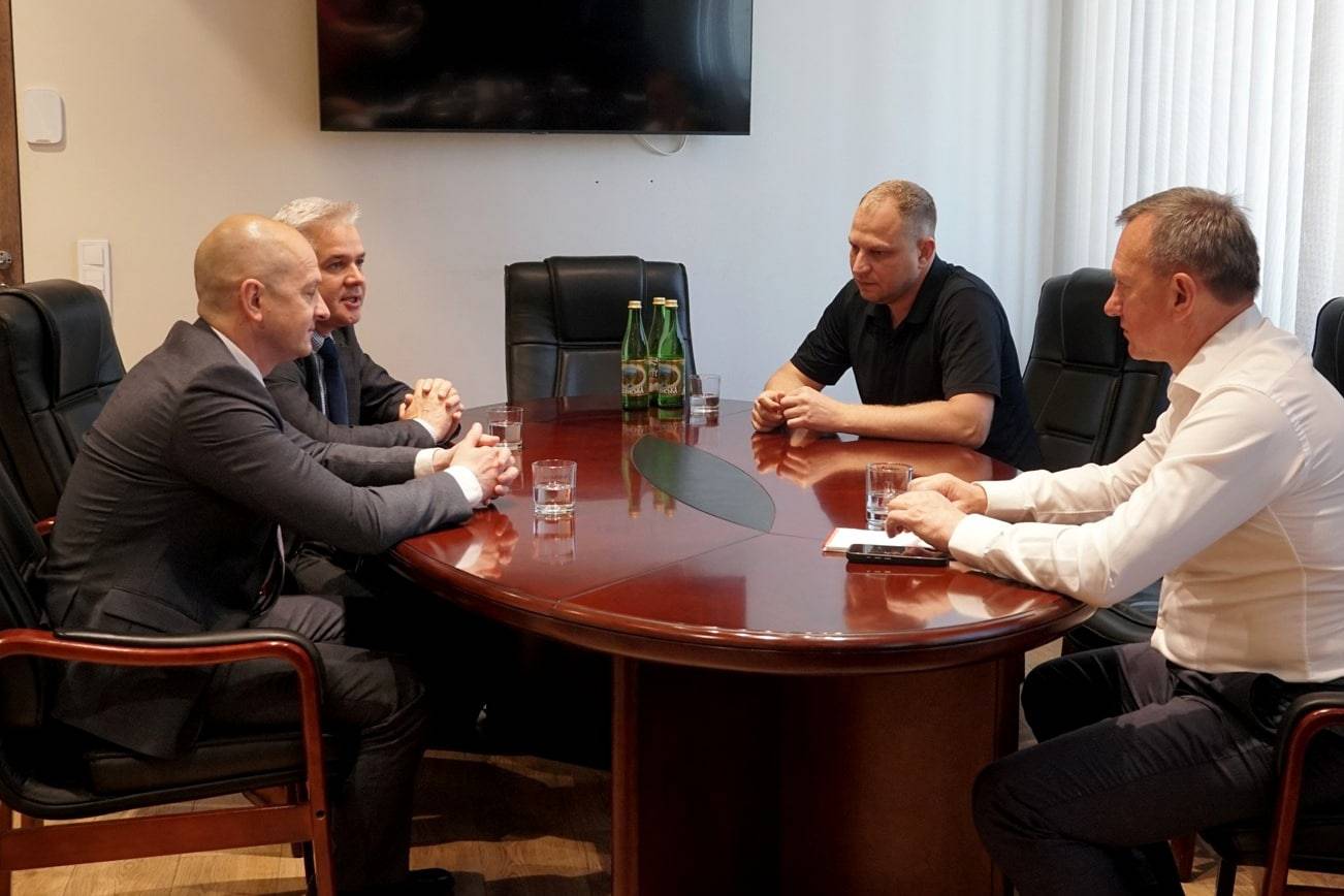 Міський голова Богдан Андріїв зустрівся сьогодні із новопризначеним представником МЗС України в Ужгороді Іштваном Балогом
