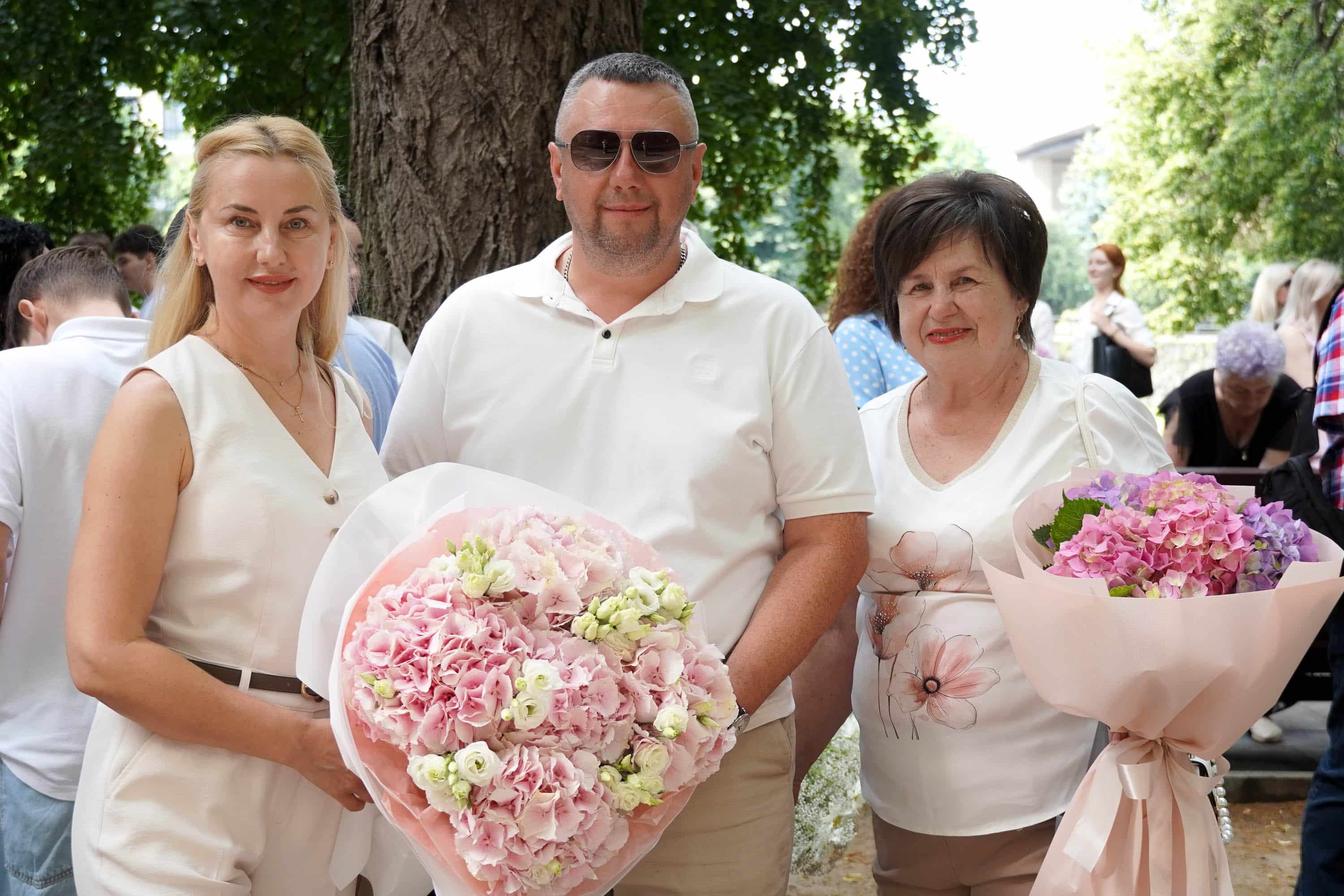 Ужгородський ліцей ім. Тараса Шевченка випустив 92 одинадцятикласників