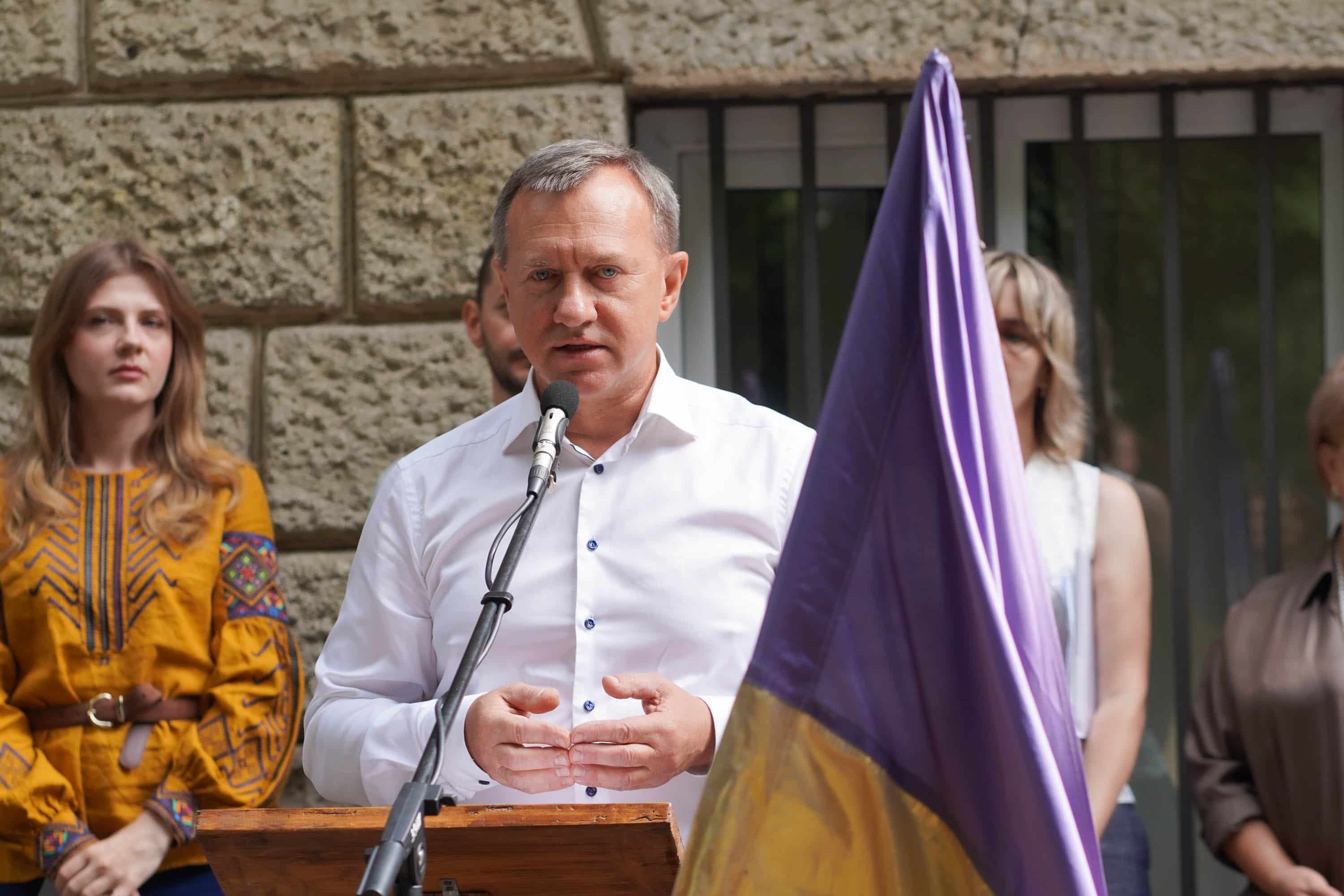 Ужгородський ліцей ім. Тараса Шевченка випустив 92 одинадцятикласників